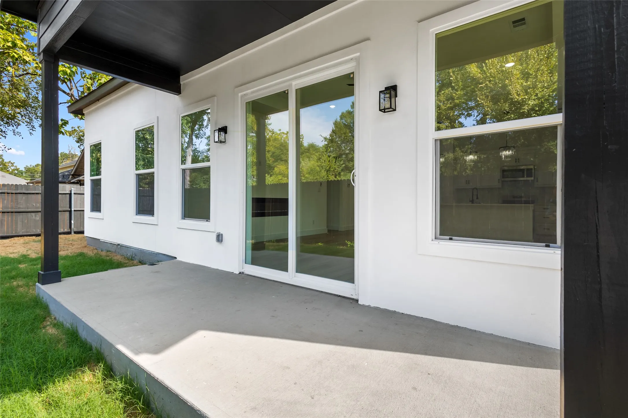 Single Family Residence For Sale in Dallas County , 4317 Myrtle Street, Dallas, Texas 75215, 4 Bedroom, 3 Bathroom, 2 Garage spaces, 2,002 Sqft, built in 2026, mls#21305681, Real Estate Agent in Dallas, Homes For Sale in Dallas county, Homes For Sale in Dallas, Realtor in Dallas Texas, Real Estate Brokerage Independent Realty Texas, Luminita Cordes Realtor