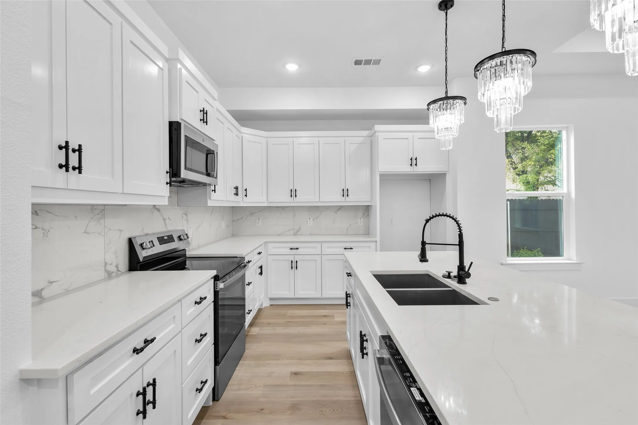 Single Family Residence For Sale in Dallas County , 4317 Myrtle Street, Dallas, Texas 75215, 4 Bedroom, 3 Bathroom, 2 Garage spaces, 2,002 Sqft, built in 2026, mls#21305681, Real Estate Agent in Dallas, Homes For Sale in Dallas county, Homes For Sale in Dallas, Realtor in Dallas Texas, Real Estate Brokerage Independent Realty Texas, Luminita Cordes Realtor