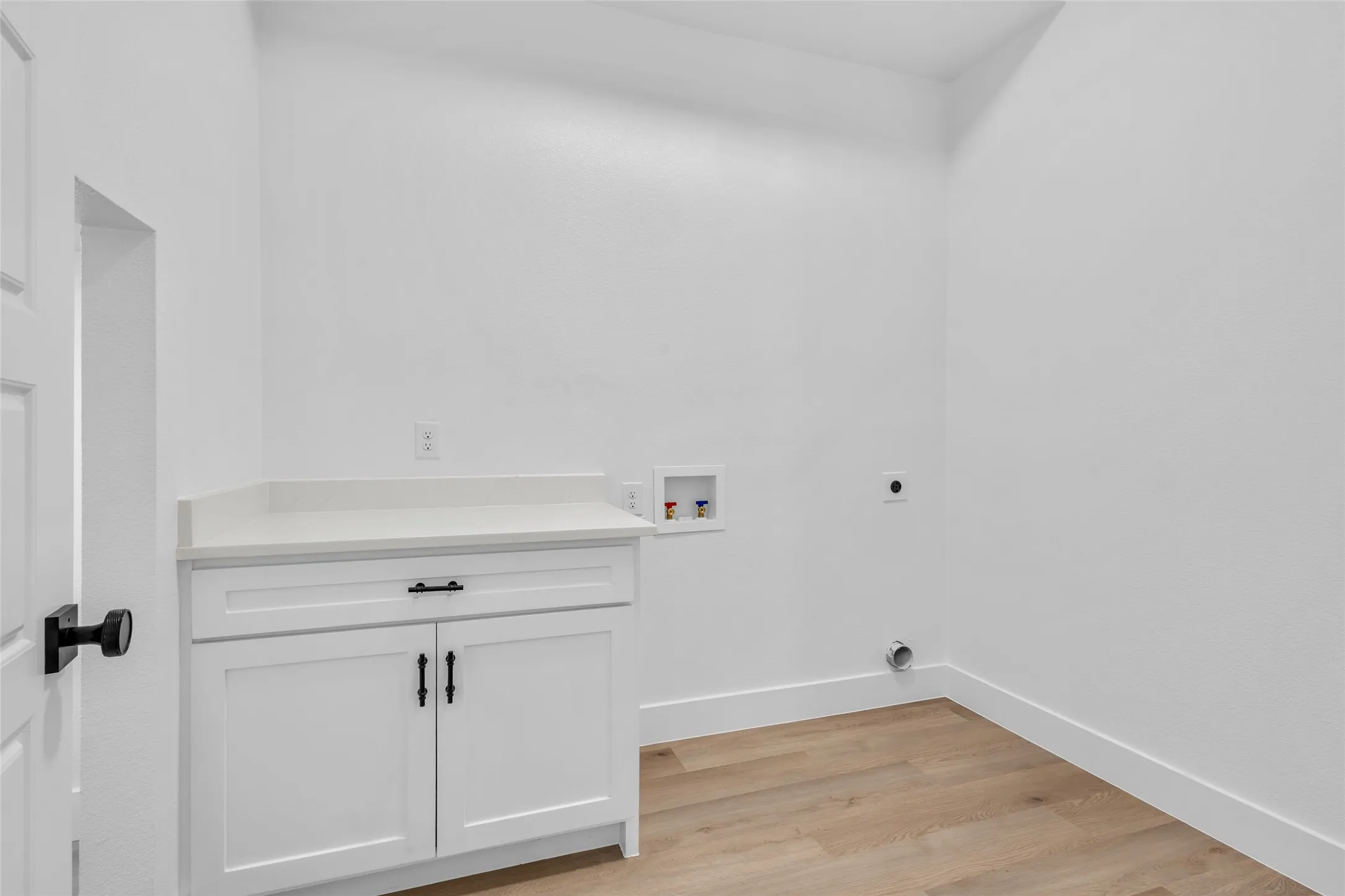 Single Family Residence For Sale in Dallas County , 4317 Myrtle Street, Dallas, Texas 75215, 4 Bedroom, 3 Bathroom, 2 Garage spaces, 2,002 Sqft, built in 2026, mls#21305681, Real Estate Agent in Dallas, Homes For Sale in Dallas county, Homes For Sale in Dallas, Realtor in Dallas Texas, Real Estate Brokerage Independent Realty Texas, Luminita Cordes Realtor