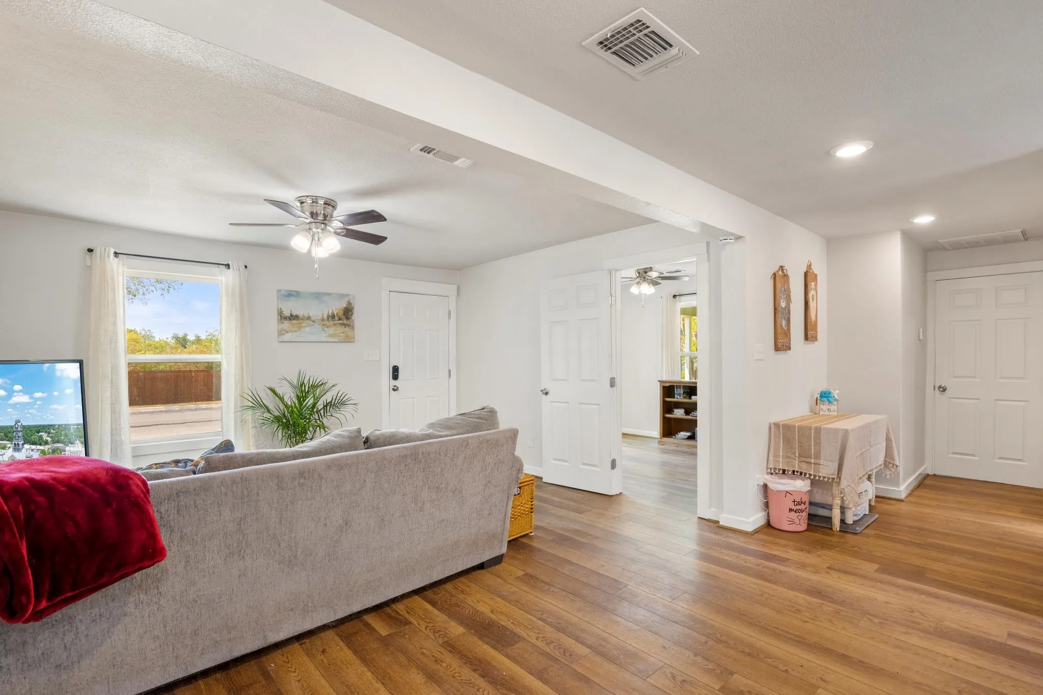 Single Family Residence For Sale in Parker County , 207 E 4th Street, Weatherford, Texas 76086, 2 Bedroom, 1 Bathroom, Garage spaces, 977 Sqft, built in 0, mls#21366304, Real Estate Agent in Weatherford, Homes For Sale in Parker county, Homes For Sale in Weatherford, Realtor in Weatherford Texas, Real Estate Brokerage Independent Realty Texas, Luminita Cordes Realtor