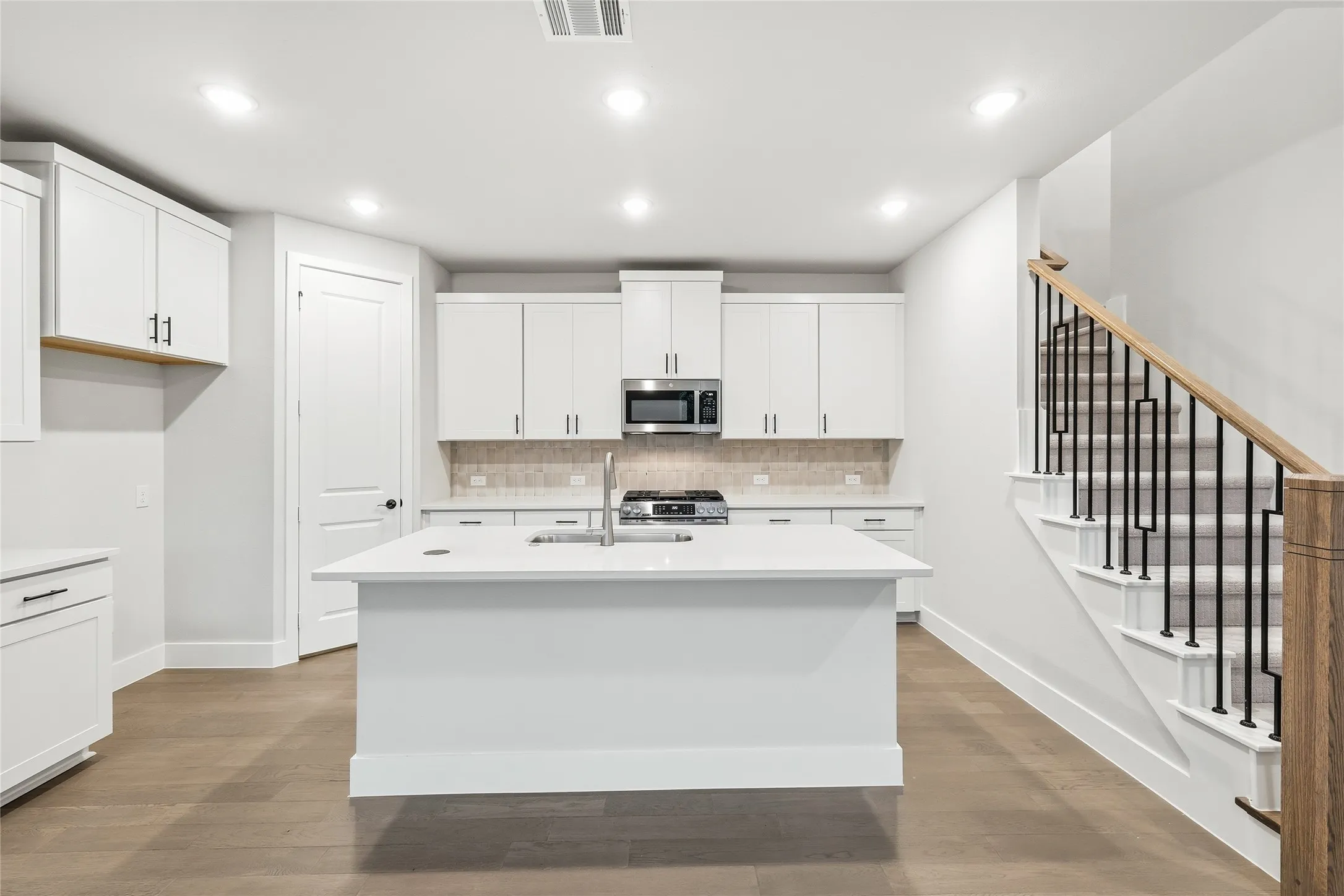 Single Family Residence For Rent in Collin County , 7281 Confetti Lane, Frisco, Texas 75033, 4 Bedroom, 3 Bathroom, 2 Garage spaces, 2,530 Sqft, built in 2026, mls#21362850, Real Estate Agent in Frisco, Homes For Rent in Collin county, Homes For Rent in Frisco, Realtor in Frisco Texas, Real Estate Brokerage Independent Realty Texas, Luminita Cordes Realtor