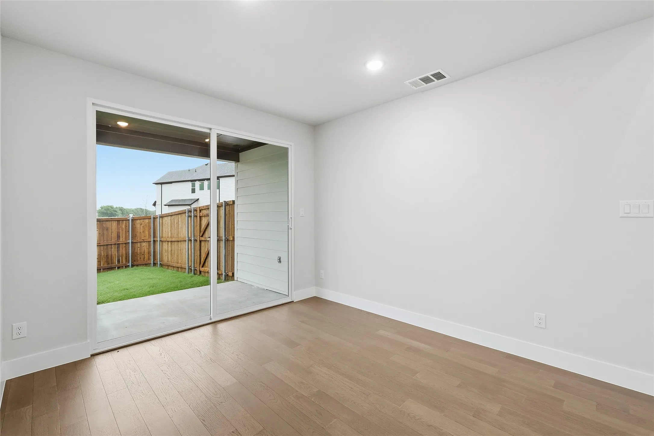 Single Family Residence For Rent in Collin County , 7281 Confetti Lane, Frisco, Texas 75033, 4 Bedroom, 3 Bathroom, 2 Garage spaces, 2,530 Sqft, built in 2026, mls#21362850, Real Estate Agent in Frisco, Homes For Rent in Collin county, Homes For Rent in Frisco, Realtor in Frisco Texas, Real Estate Brokerage Independent Realty Texas, Luminita Cordes Realtor