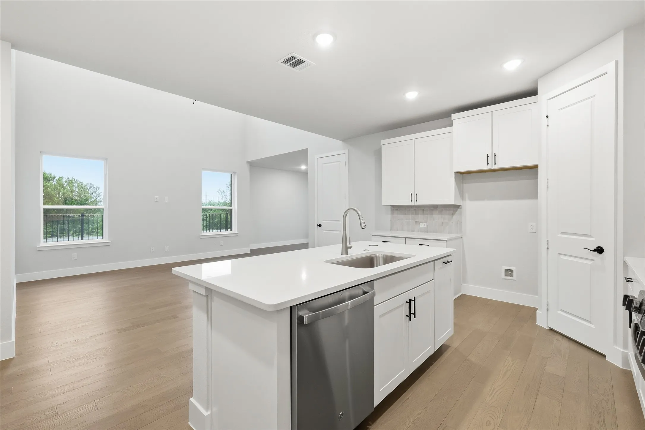 Single Family Residence For Rent in Collin County , 7281 Confetti Lane, Frisco, Texas 75033, 4 Bedroom, 3 Bathroom, 2 Garage spaces, 2,530 Sqft, built in 2026, mls#21362850, Real Estate Agent in Frisco, Homes For Rent in Collin county, Homes For Rent in Frisco, Realtor in Frisco Texas, Real Estate Brokerage Independent Realty Texas, Luminita Cordes Realtor