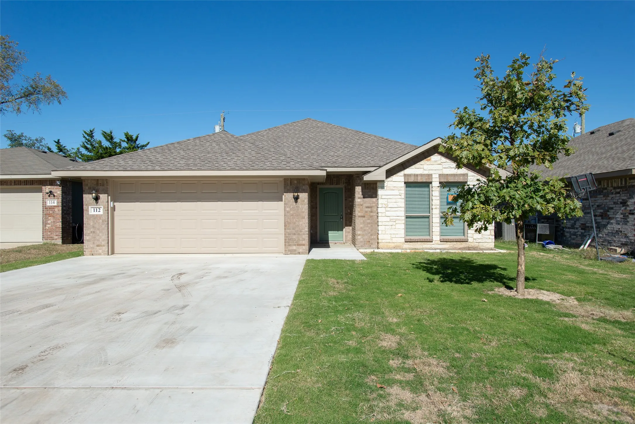 Single Family Residence For Sale in Henderson County , 129 Westview Westview Drive, Gun Barrel City, Texas 75156, 3 Bedroom, 2 Bathroom, 2 Garage spaces, 1,482 Sqft, built in 2026, Price $251,900, mls#21366300, Real Estate Agent in Gun Barrel City, Homes For Sale in Henderson county, Homes For Sale in Gun Barrel City, Realtor in Gun Barrel City Texas, Real Estate Brokerage Independent Realty Texas, Luminita Cordes Realtor