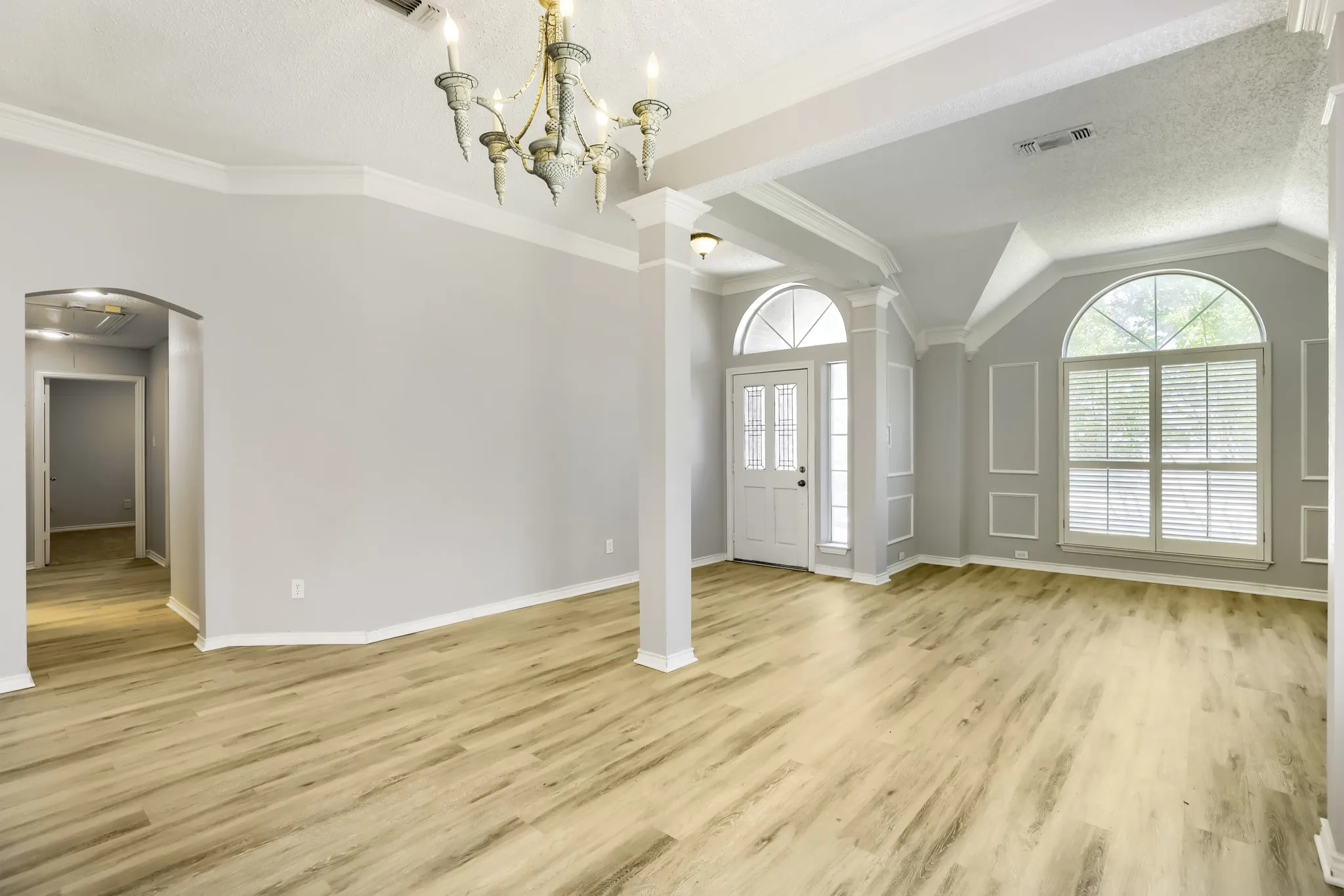 Single Family Residence For Sale in Tarrant County , 3632 Stone Creek Lane S, Fort Worth, Texas 76137, 4 Bedroom, 2 Bathroom, 2 Garage spaces, 2,278 Sqft, built in 1994, mls#21360635, Real Estate Agent in Fort Worth, Homes For Sale in Tarrant county, Homes For Sale in Fort Worth, Realtor in Fort Worth Texas, Real Estate Brokerage Independent Realty Texas, Luminita Cordes Realtor