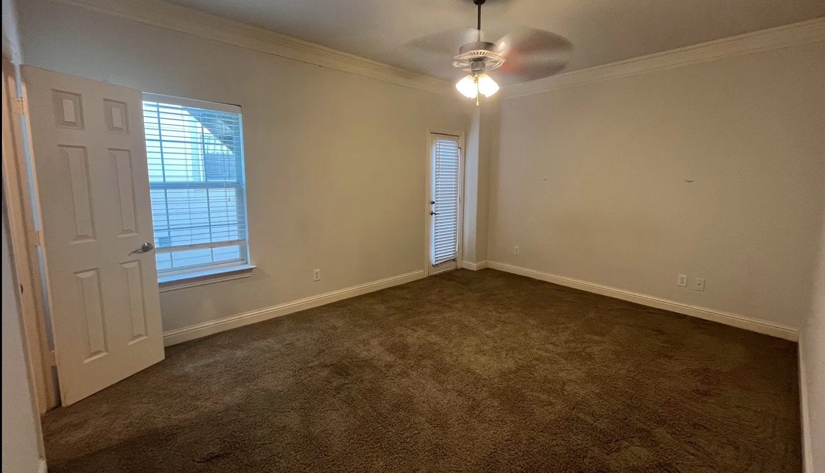 Townhouse For Rent in Dallas County , 1719 Mary Street, Dallas, Texas 75206, 2 Bedroom, 2 Bathroom, 2 Garage spaces, 1,576 Sqft, built in 2003, mls#21364328, Real Estate Agent in Dallas, Homes For Rent in Dallas county, Homes For Rent in Dallas, Realtor in Dallas Texas, Real Estate Brokerage Independent Realty Texas, Luminita Cordes Realtor