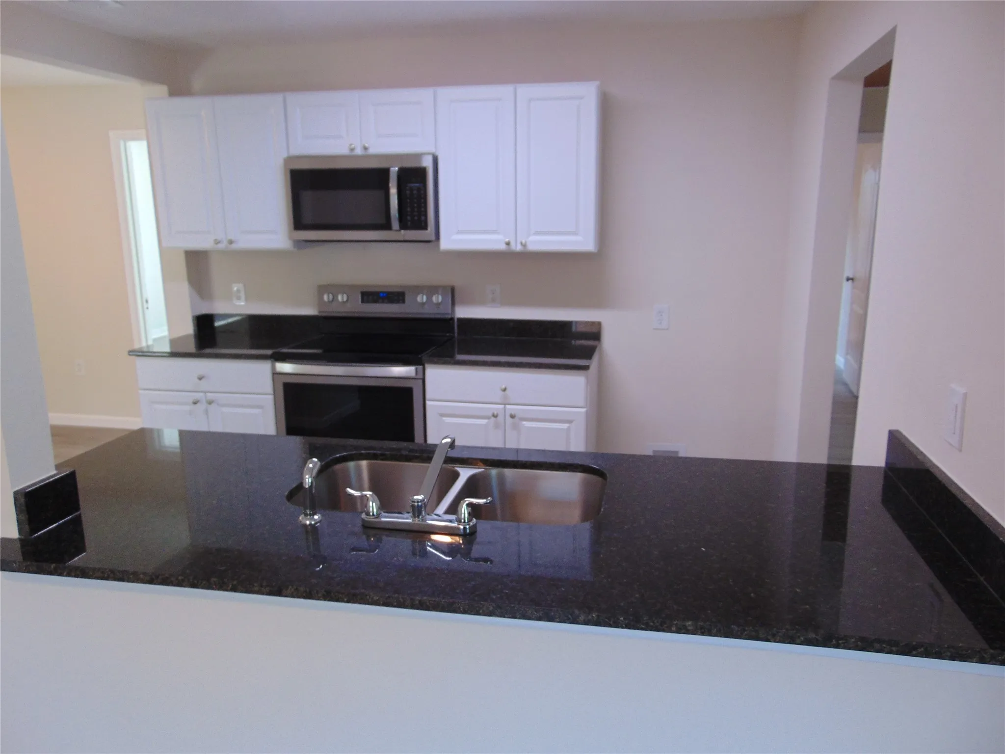 Single Family Residence For Sale in Dallas County , 1214 19th Street, Grand Prairie, Texas 75050, 4 Bedroom, 2 Bathroom, Garage spaces, 1,362 Sqft, built in 1949, mls#21347126, Real Estate Agent in Grand Prairie, Homes For Sale in Dallas county, Homes For Sale in Grand Prairie, Realtor in Grand Prairie Texas, Real Estate Brokerage Independent Realty Texas, Luminita Cordes Realtor