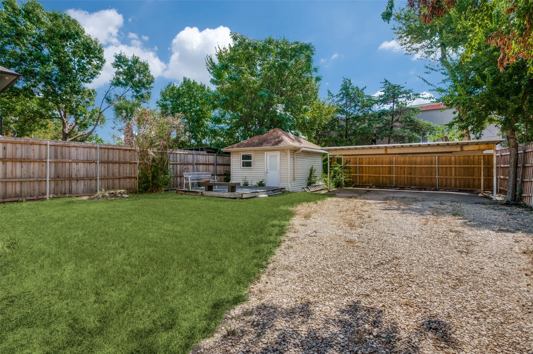 Duplex For Rent in Dallas County , 5108 Mission Avenue, Dallas, Texas 75206, 2 Bedroom, 1 Bathroom, Garage spaces, 1,255 Sqft, built in 1940, Price $2,850, mls#21366085, Real Estate Agent in Dallas, Homes For Rent in Dallas county, Homes For Rent in Dallas, Realtor in Dallas Texas, Real Estate Brokerage Independent Realty Texas, Luminita Cordes Realtor