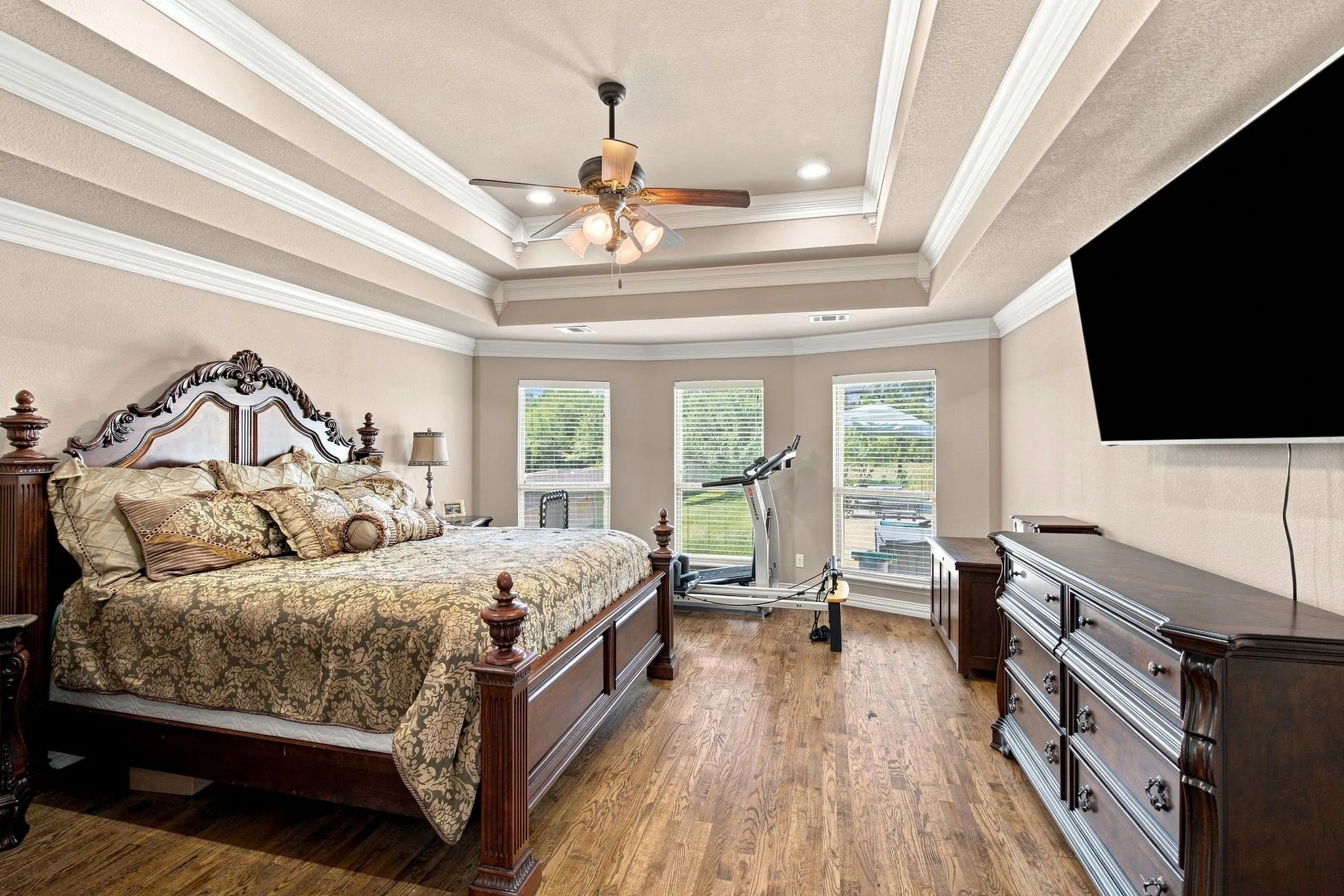 Single Family Residence For Sale in Tarrant County , 911 Tate Street, Mansfield, Texas 76063, 5 Bedroom, 4 Bathroom, 3 Garage spaces, 4,400 Sqft, built in 2014, mls#21366365, Real Estate Agent in Mansfield, Homes For Sale in Tarrant county, Homes For Sale in Mansfield, Realtor in Mansfield Texas, Real Estate Brokerage Independent Realty Texas, Luminita Cordes Realtor
