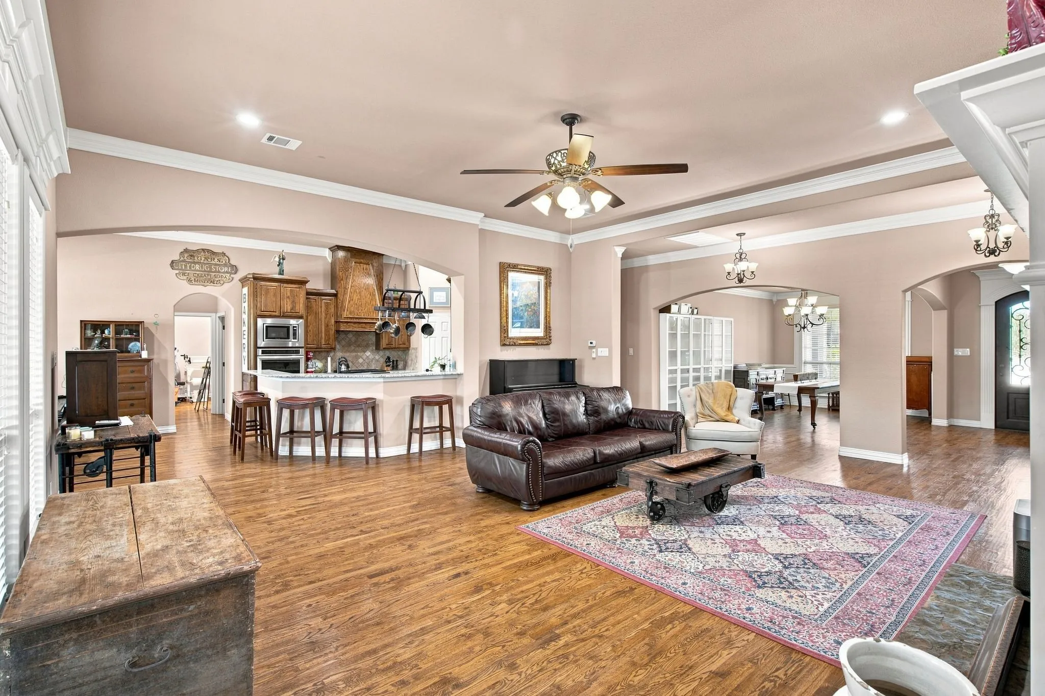 Single Family Residence For Sale in Tarrant County , 911 Tate Street, Mansfield, Texas 76063, 5 Bedroom, 4 Bathroom, 3 Garage spaces, 4,400 Sqft, built in 2014, mls#21366365, Real Estate Agent in Mansfield, Homes For Sale in Tarrant county, Homes For Sale in Mansfield, Realtor in Mansfield Texas, Real Estate Brokerage Independent Realty Texas, Luminita Cordes Realtor