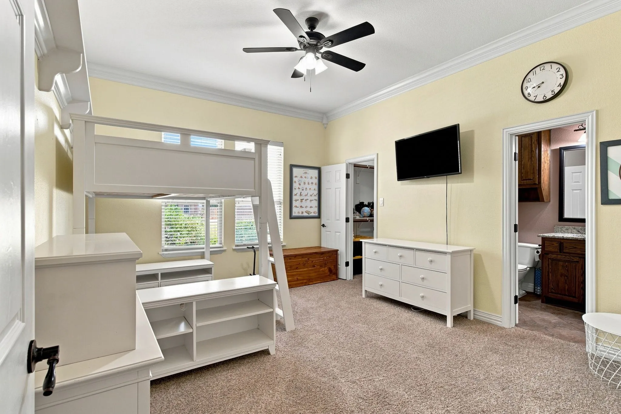 Single Family Residence For Sale in Tarrant County , 911 Tate Street, Mansfield, Texas 76063, 5 Bedroom, 4 Bathroom, 3 Garage spaces, 4,400 Sqft, built in 2014, mls#21366365, Real Estate Agent in Mansfield, Homes For Sale in Tarrant county, Homes For Sale in Mansfield, Realtor in Mansfield Texas, Real Estate Brokerage Independent Realty Texas, Luminita Cordes Realtor