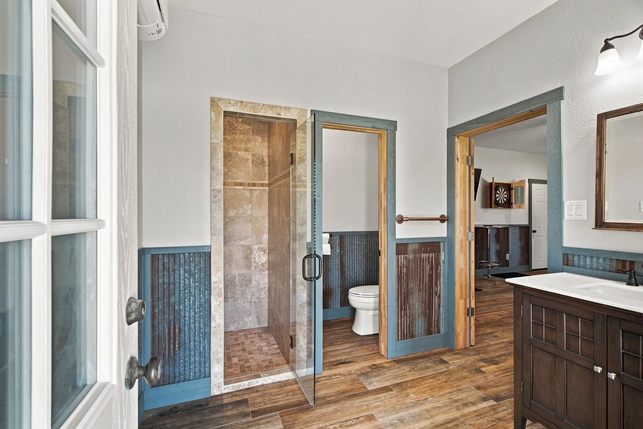 Single Family Residence For Sale in Tarrant County , 911 Tate Street, Mansfield, Texas 76063, 5 Bedroom, 4 Bathroom, 3 Garage spaces, 4,400 Sqft, built in 2014, mls#21366365, Real Estate Agent in Mansfield, Homes For Sale in Tarrant county, Homes For Sale in Mansfield, Realtor in Mansfield Texas, Real Estate Brokerage Independent Realty Texas, Luminita Cordes Realtor