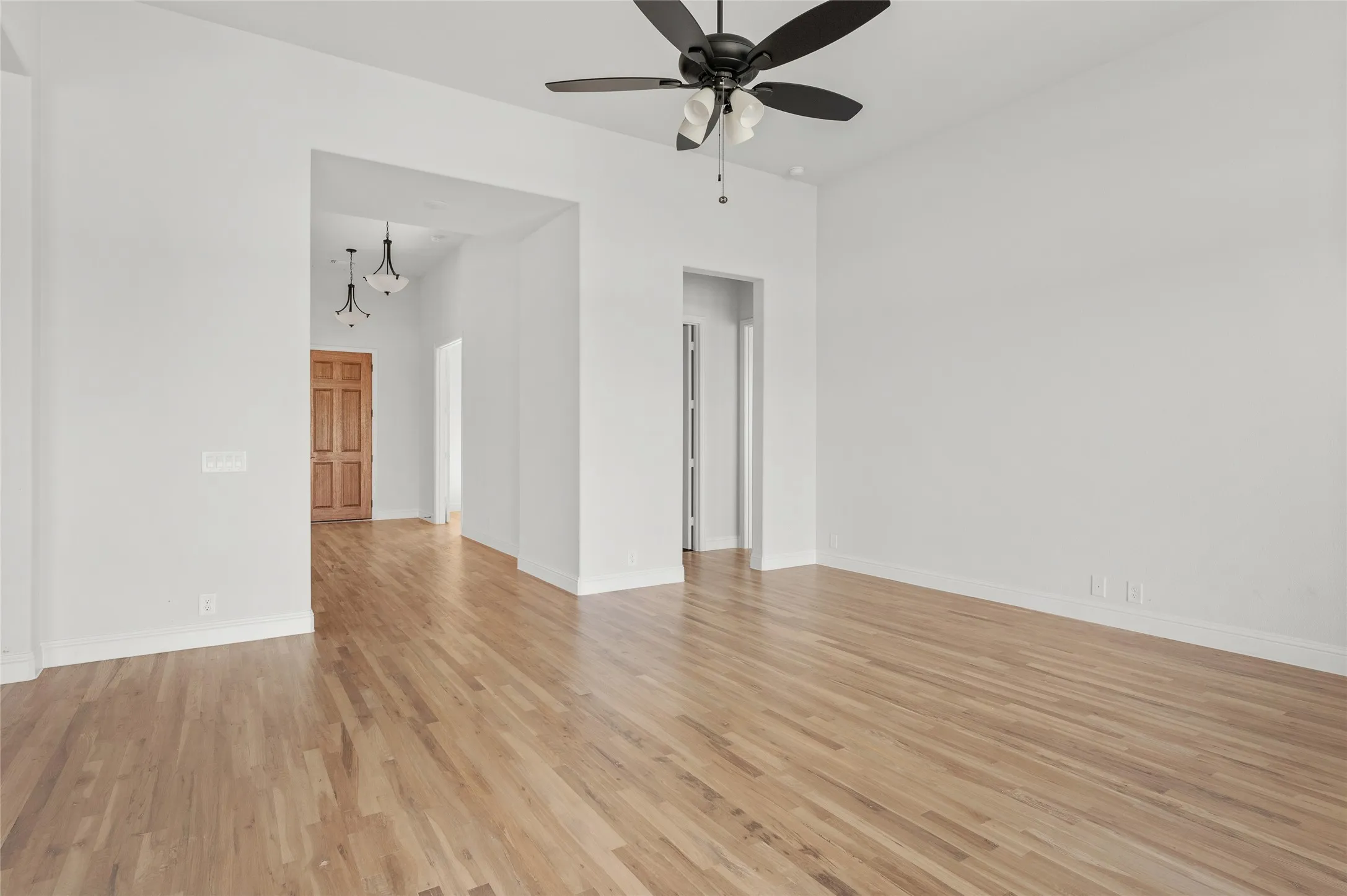 Single Family Residence For Sale in Grayson County , 101 Jasper Lane, Van Alstyne, Texas 75495, 4 Bedroom, 4 Bathroom, 3 Garage spaces, 3,218 Sqft, built in 2026, mls#21365470, Real Estate Agent in Van Alstyne, Homes For Sale in Grayson county, Homes For Sale in Van Alstyne, Realtor in Van Alstyne Texas, Real Estate Brokerage Independent Realty Texas, Luminita Cordes Realtor