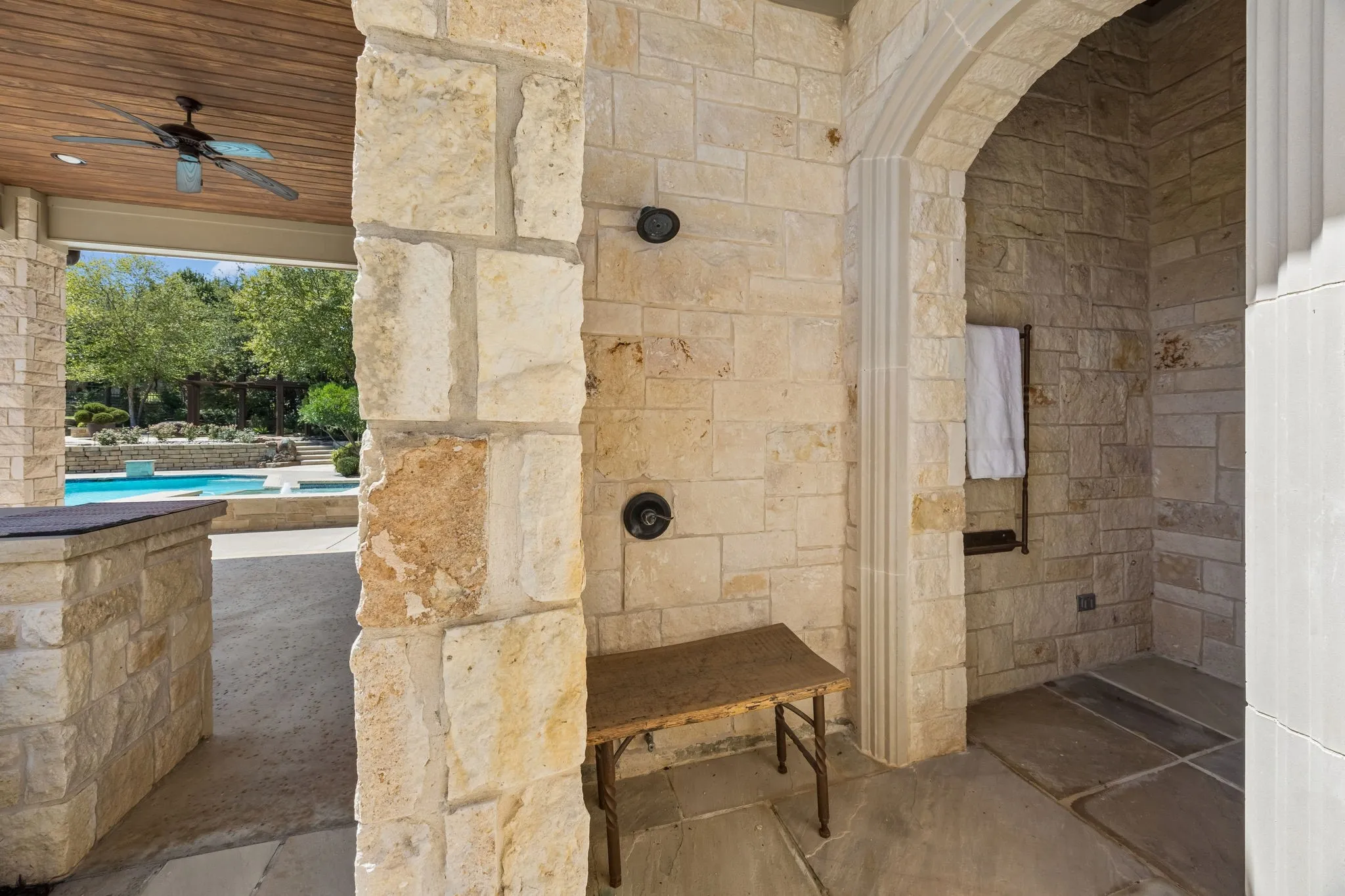 Single Family Residence For Sale in Tarrant County , 2106 Falcon Pass, Westlake, Texas 76262, 4 Bedroom, 5 Bathroom, 3 Garage spaces, 5,885 Sqft, built in 2013, mls#21366377, Real Estate Agent in Westlake, Homes For Sale in Tarrant county, Homes For Sale in Westlake, Realtor in Westlake Texas, Real Estate Brokerage Independent Realty Texas, Luminita Cordes Realtor