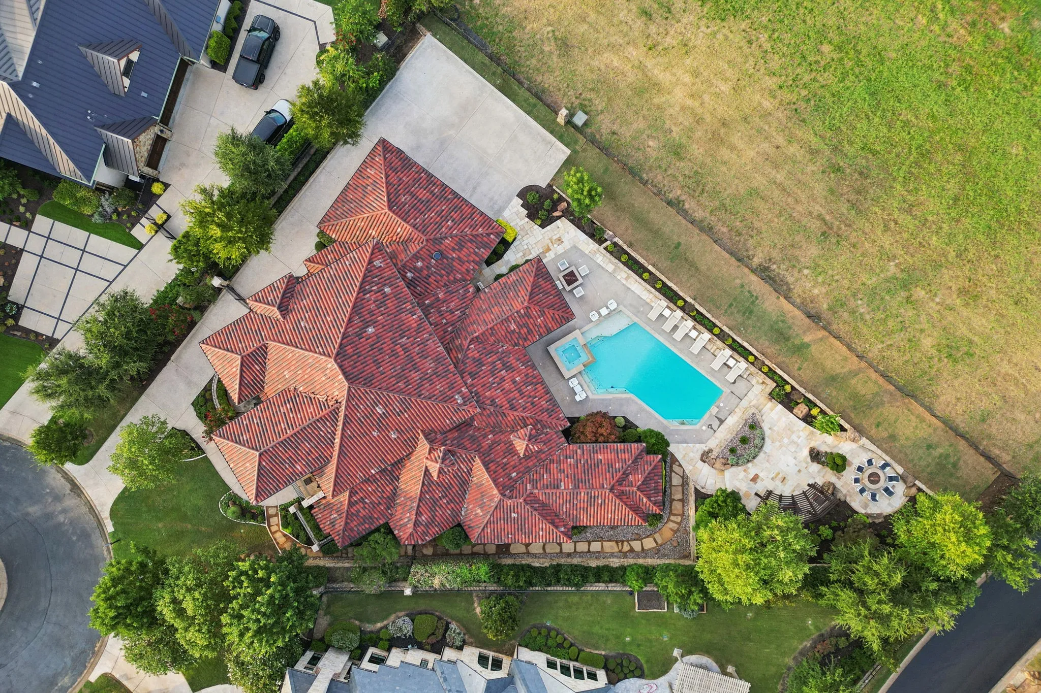 Single Family Residence For Sale in Tarrant County , 2106 Falcon Pass, Westlake, Texas 76262, 4 Bedroom, 5 Bathroom, 3 Garage spaces, 5,885 Sqft, built in 2013, mls#21366377, Real Estate Agent in Westlake, Homes For Sale in Tarrant county, Homes For Sale in Westlake, Realtor in Westlake Texas, Real Estate Brokerage Independent Realty Texas, Luminita Cordes Realtor