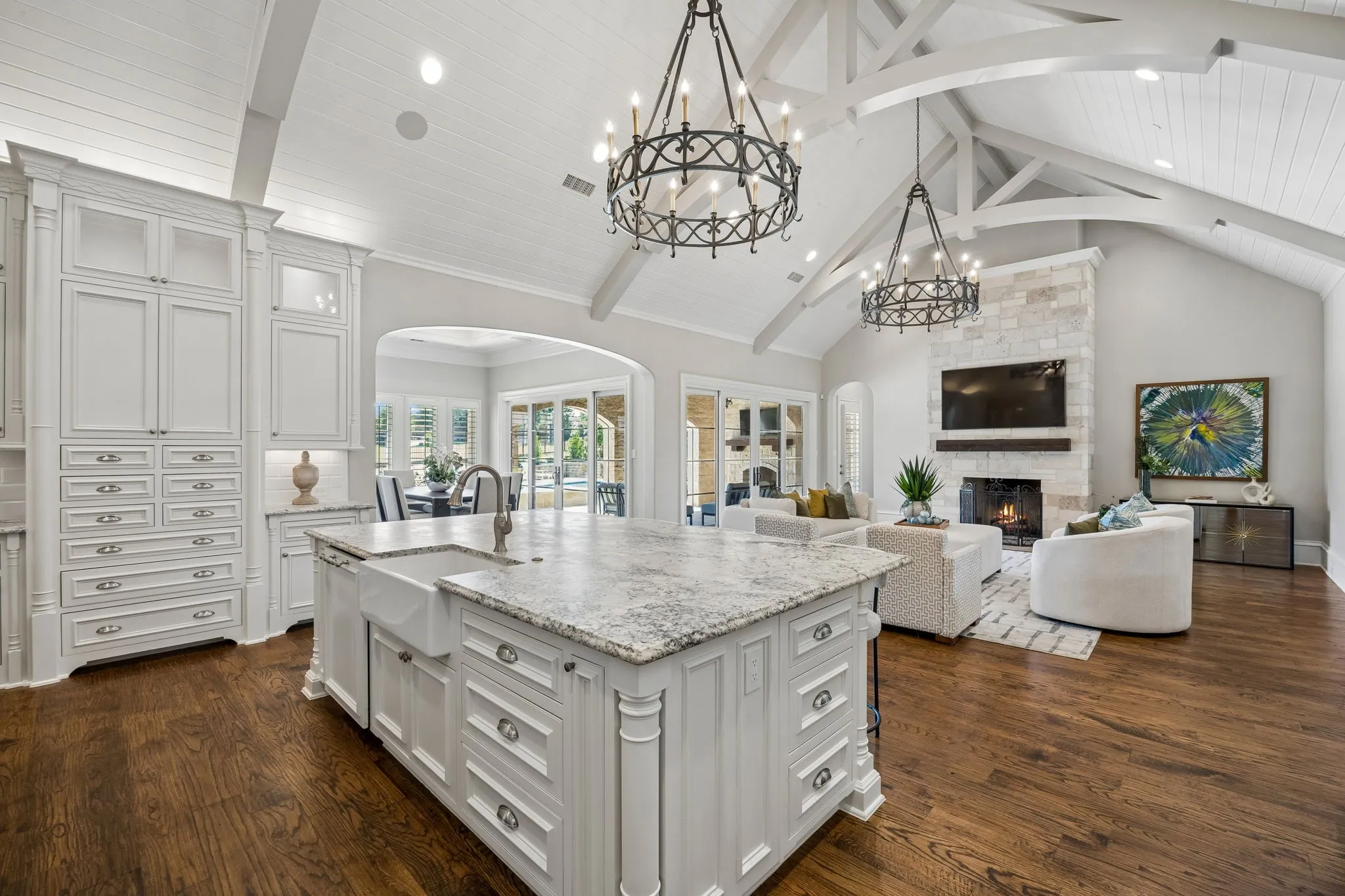 Single Family Residence For Sale in Tarrant County , 2106 Falcon Pass, Westlake, Texas 76262, 4 Bedroom, 5 Bathroom, 3 Garage spaces, 5,885 Sqft, built in 2013, mls#21366377, Real Estate Agent in Westlake, Homes For Sale in Tarrant county, Homes For Sale in Westlake, Realtor in Westlake Texas, Real Estate Brokerage Independent Realty Texas, Luminita Cordes Realtor