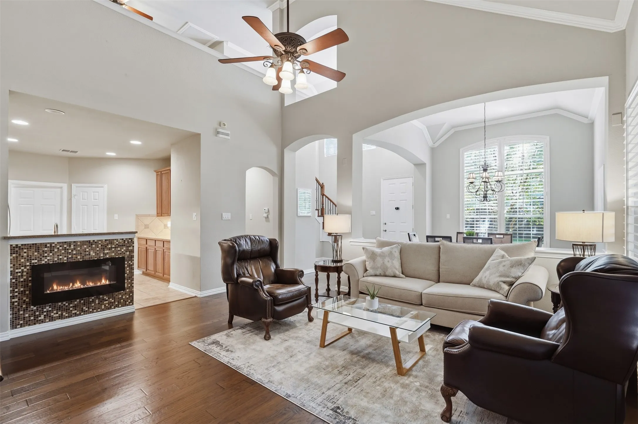 Townhouse For Sale in Denton County , 1724 Brookview Drive, Carrollton, Texas 75007, 3 Bedroom, 3 Bathroom, 2 Garage spaces, 2,008 Sqft, built in 2004, mls#21366135, Real Estate Agent in Carrollton, Homes For Sale in Denton county, Homes For Sale in Carrollton, Realtor in Carrollton Texas, Real Estate Brokerage Independent Realty Texas, Luminita Cordes Realtor