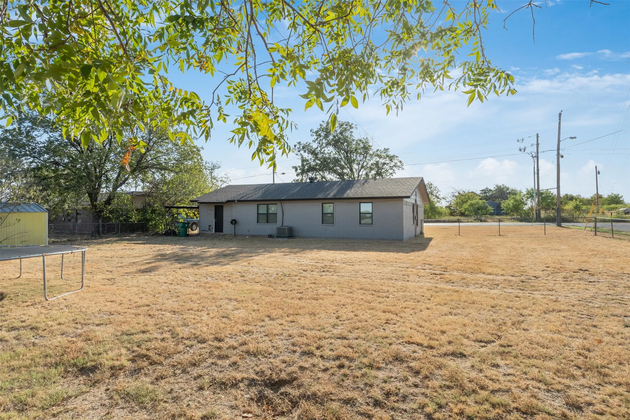 Single Family Residence For Sale in Archer County , 211 S Rose Street, Archer City, Texas 76351, 4 Bedroom, 2 Bathroom, Garage spaces, 1,350 Sqft, built in 1975, mls#21366351, Real Estate Agent in Archer City, Homes For Sale in Archer county, Homes For Sale in Archer City, Realtor in Archer City Texas, Real Estate Brokerage Independent Realty Texas, Luminita Cordes Realtor
