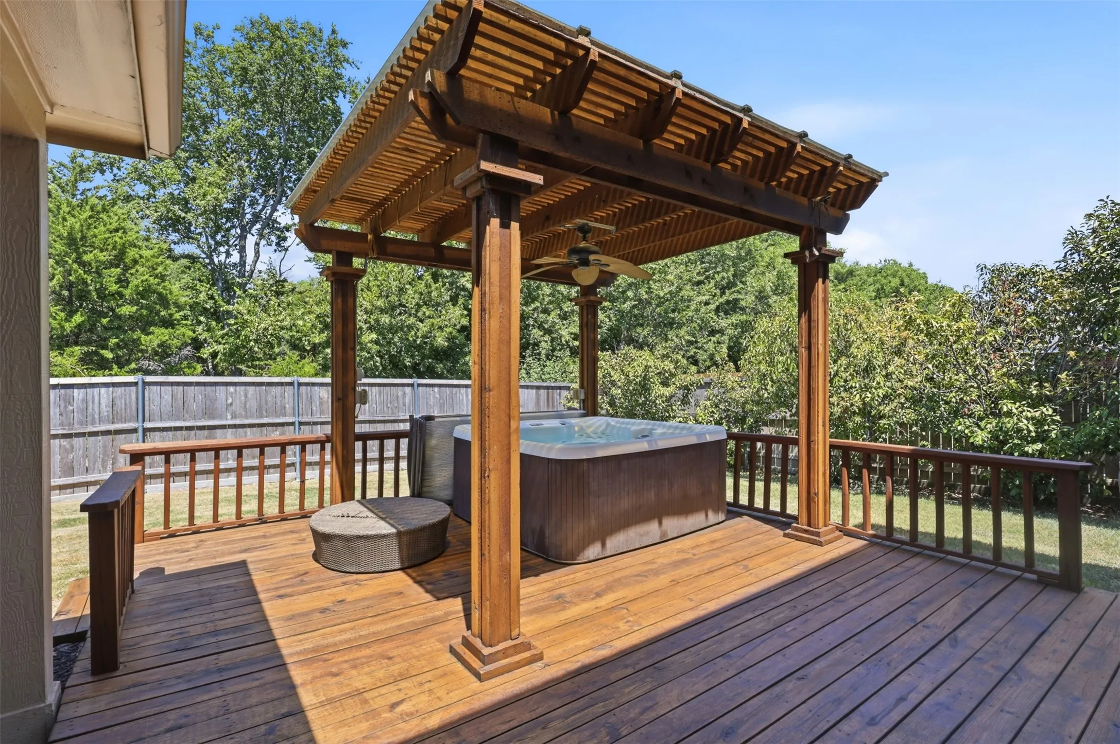 Single Family Residence For Sale in Rockwall County , 218 Mulberry Drive, Fate, Texas 75087, 4 Bedroom, 3 Bathroom, 2 Garage spaces, 2,796 Sqft, built in 2005, mls#21364836, Real Estate Agent in Fate, Homes For Sale in Rockwall county, Homes For Sale in Fate, Realtor in Fate Texas, Real Estate Brokerage Independent Realty Texas, Luminita Cordes Realtor