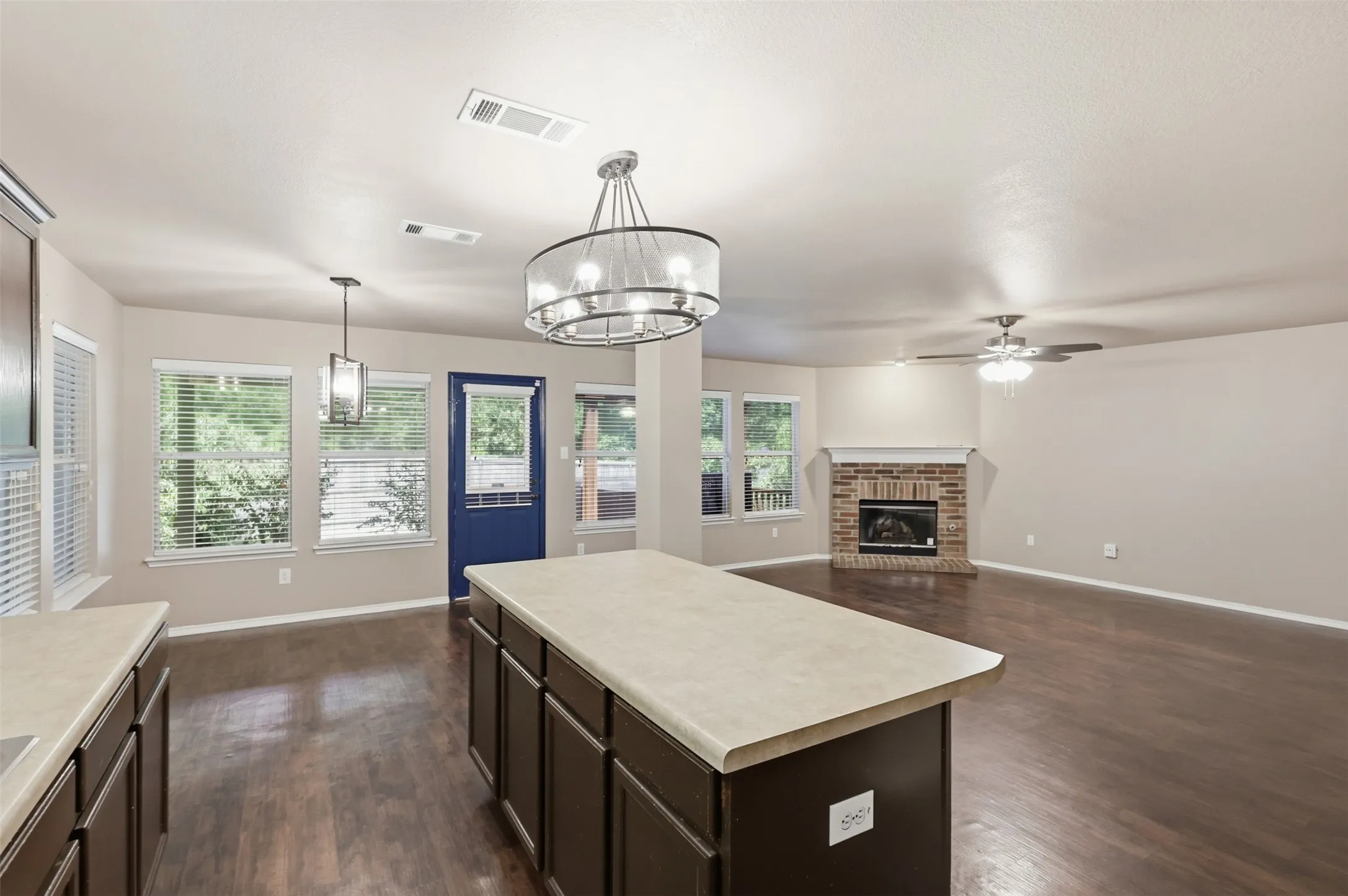 Single Family Residence For Sale in Rockwall County , 218 Mulberry Drive, Fate, Texas 75087, 4 Bedroom, 3 Bathroom, 2 Garage spaces, 2,796 Sqft, built in 2005, mls#21364836, Real Estate Agent in Fate, Homes For Sale in Rockwall county, Homes For Sale in Fate, Realtor in Fate Texas, Real Estate Brokerage Independent Realty Texas, Luminita Cordes Realtor