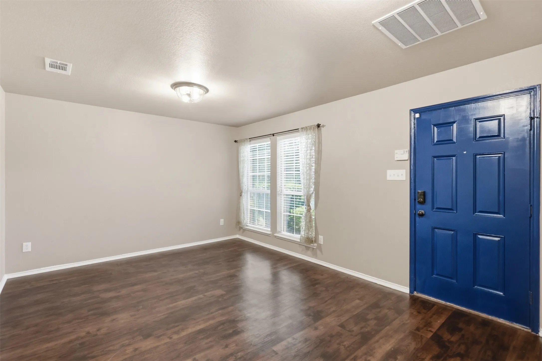 Single Family Residence For Sale in Rockwall County , 218 Mulberry Drive, Fate, Texas 75087, 4 Bedroom, 3 Bathroom, 2 Garage spaces, 2,796 Sqft, built in 2005, mls#21364836, Real Estate Agent in Fate, Homes For Sale in Rockwall county, Homes For Sale in Fate, Realtor in Fate Texas, Real Estate Brokerage Independent Realty Texas, Luminita Cordes Realtor