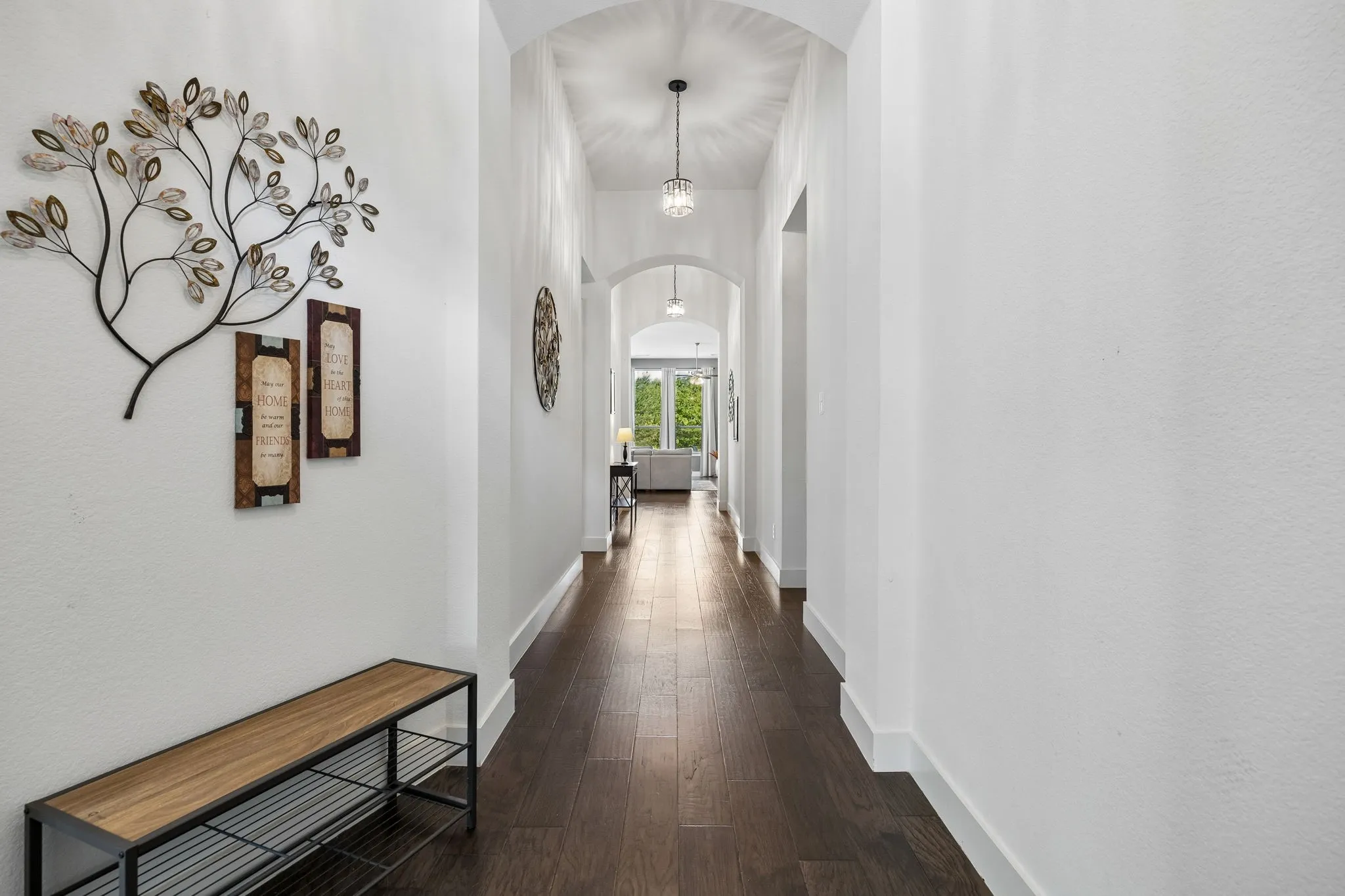 Single Family Residence For Sale in Denton County , 1425 Appaloosa Drive, Aubrey, Texas 76227, 4 Bedroom, 3 Bathroom, 2 Garage spaces, 2,276 Sqft, built in 2019, mls#21361134, Real Estate Agent in Aubrey, Homes For Sale in Denton county, Homes For Sale in Aubrey, Realtor in Aubrey Texas, Real Estate Brokerage Independent Realty Texas, Luminita Cordes Realtor