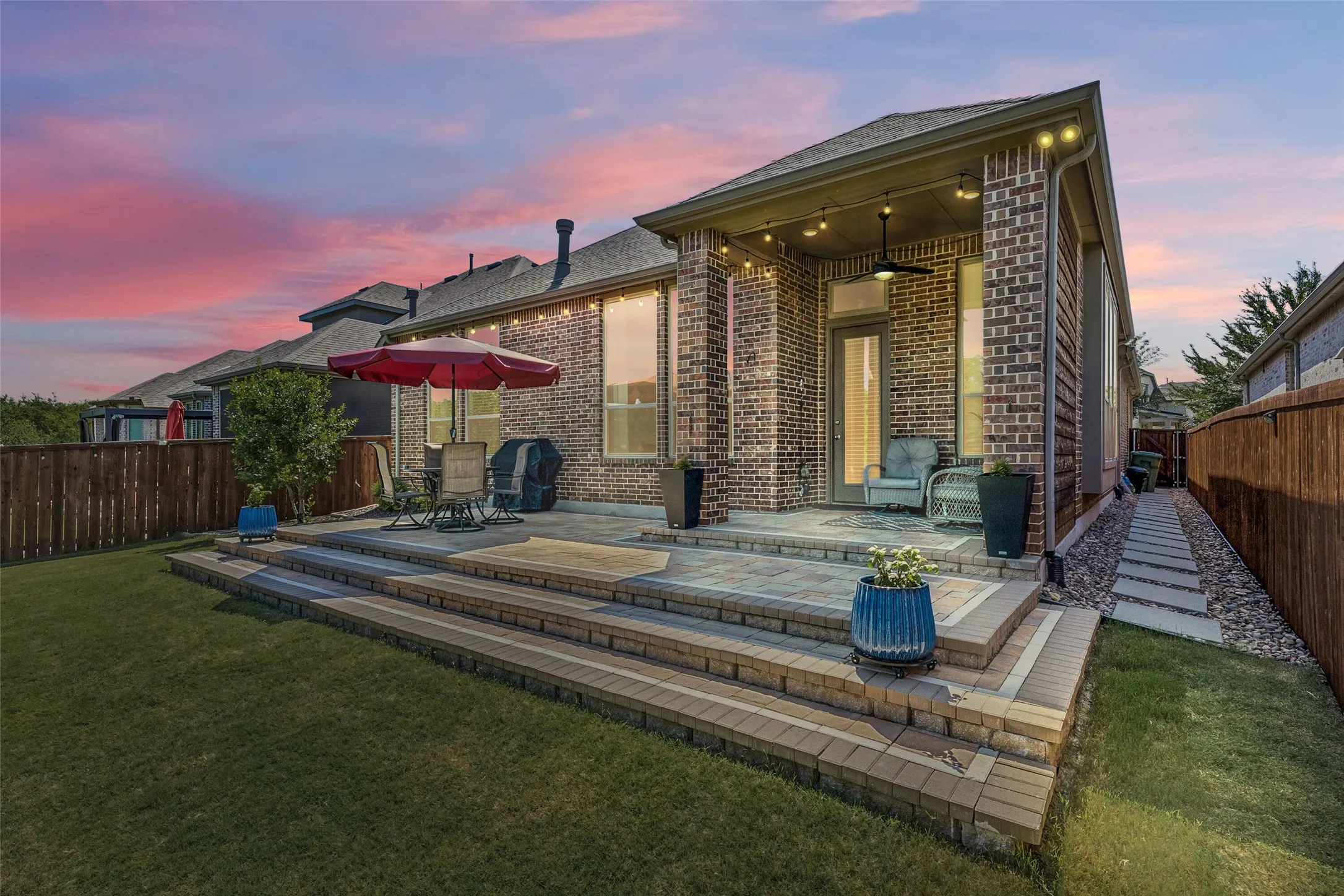 Single Family Residence For Sale in Denton County , 1425 Appaloosa Drive, Aubrey, Texas 76227, 4 Bedroom, 3 Bathroom, 2 Garage spaces, 2,276 Sqft, built in 2019, mls#21361134, Real Estate Agent in Aubrey, Homes For Sale in Denton county, Homes For Sale in Aubrey, Realtor in Aubrey Texas, Real Estate Brokerage Independent Realty Texas, Luminita Cordes Realtor