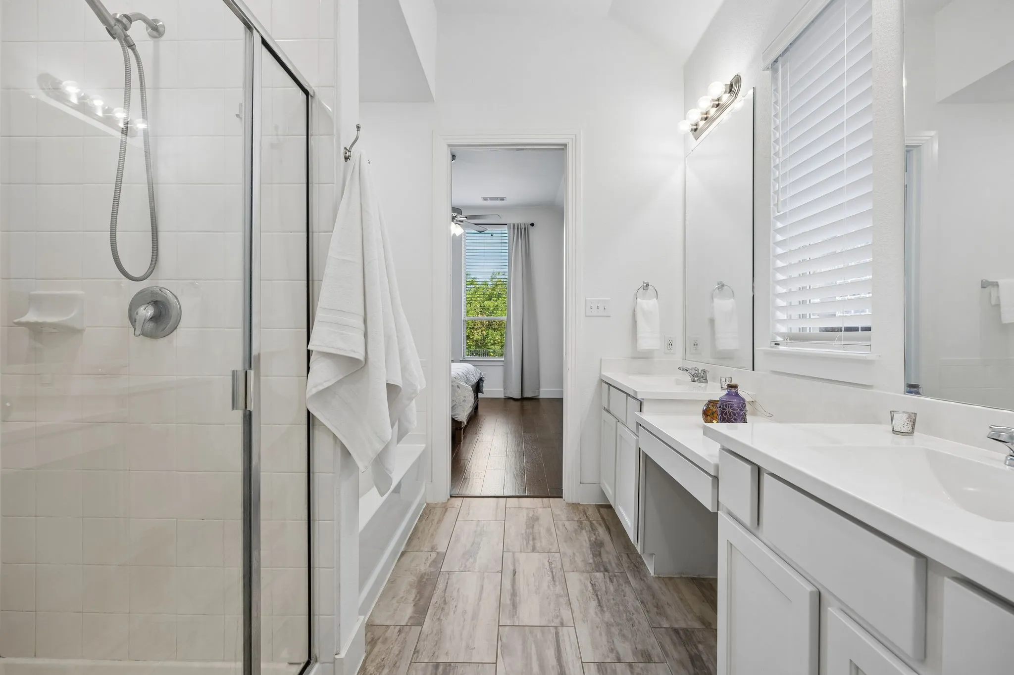 Single Family Residence For Sale in Denton County , 1425 Appaloosa Drive, Aubrey, Texas 76227, 4 Bedroom, 3 Bathroom, 2 Garage spaces, 2,276 Sqft, built in 2019, mls#21361134, Real Estate Agent in Aubrey, Homes For Sale in Denton county, Homes For Sale in Aubrey, Realtor in Aubrey Texas, Real Estate Brokerage Independent Realty Texas, Luminita Cordes Realtor