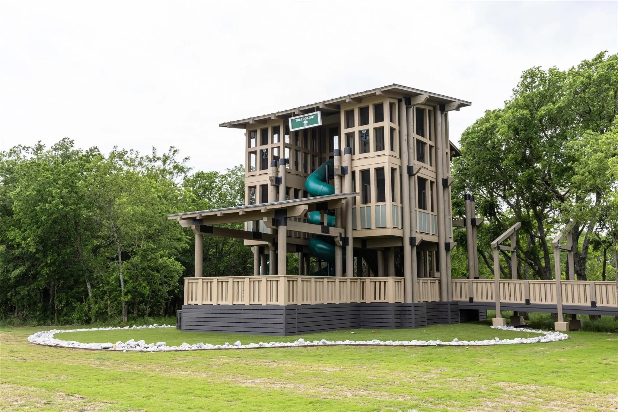 Single Family Residence For Sale in Denton County , 1425 Appaloosa Drive, Aubrey, Texas 76227, 4 Bedroom, 3 Bathroom, 2 Garage spaces, 2,276 Sqft, built in 2019, mls#21361134, Real Estate Agent in Aubrey, Homes For Sale in Denton county, Homes For Sale in Aubrey, Realtor in Aubrey Texas, Real Estate Brokerage Independent Realty Texas, Luminita Cordes Realtor