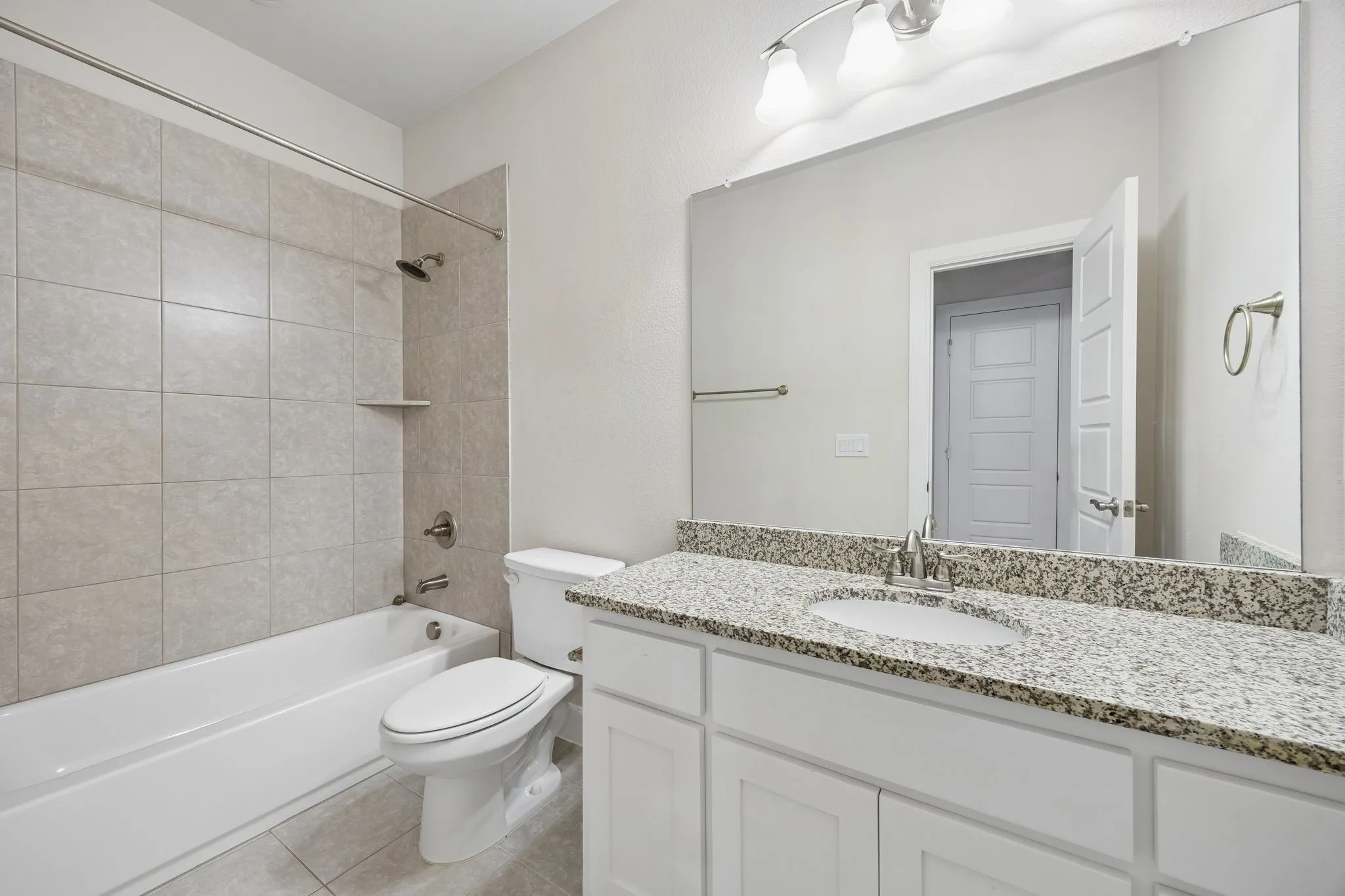 Second Floor Full Bathroom