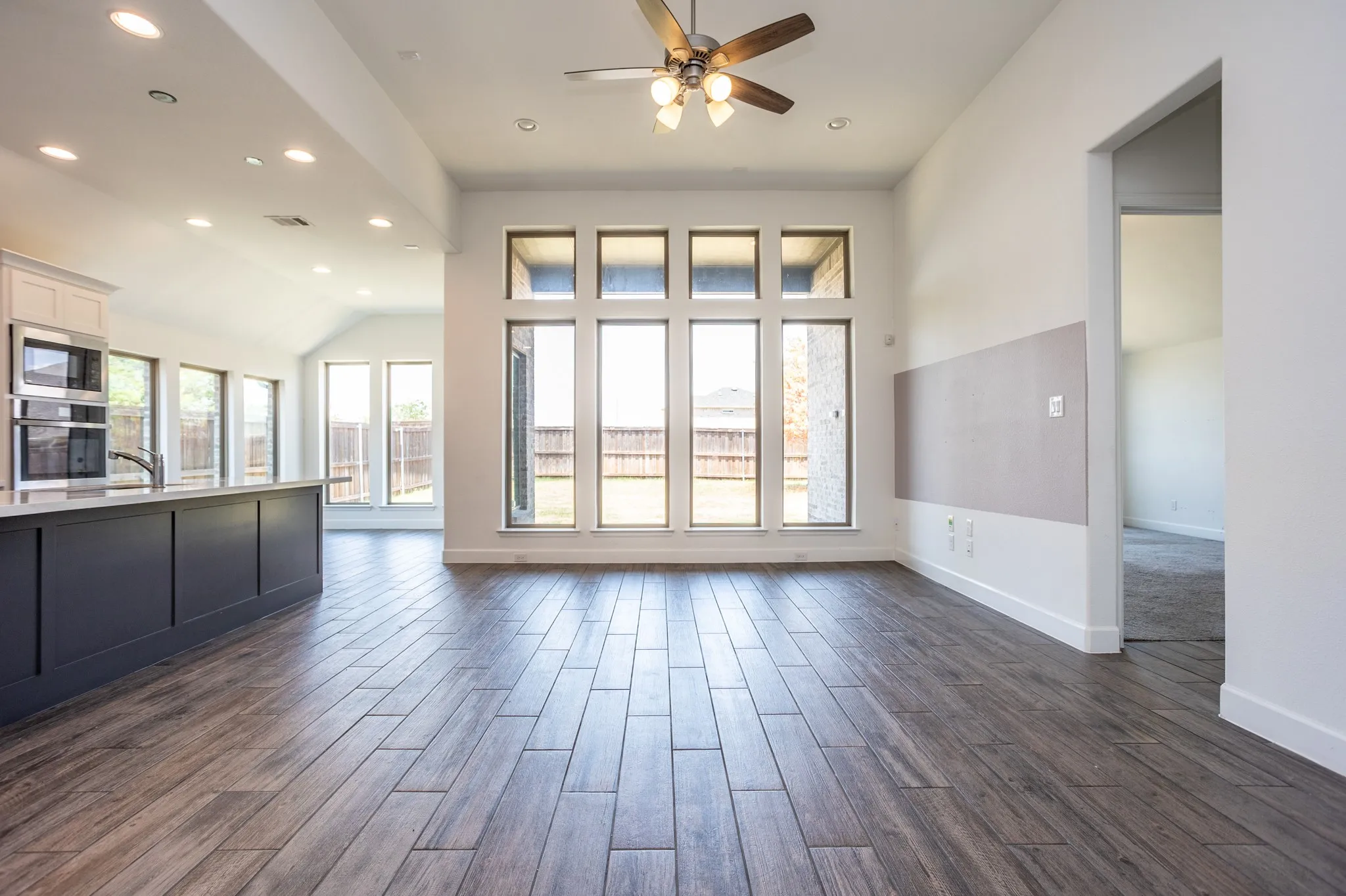 Single Family Residence For Sale in Denton County , 340 Moonvine Drive, Little Elm, Texas 75068, 4 Bedroom, 4 Bathroom, 2 Garage spaces, 2,653 Sqft, built in 2021, mls#21366440, Real Estate Agent in Little Elm, Homes For Sale in Denton county, Homes For Sale in Little Elm, Realtor in Little Elm Texas, Real Estate Brokerage Independent Realty Texas, Luminita Cordes Realtor