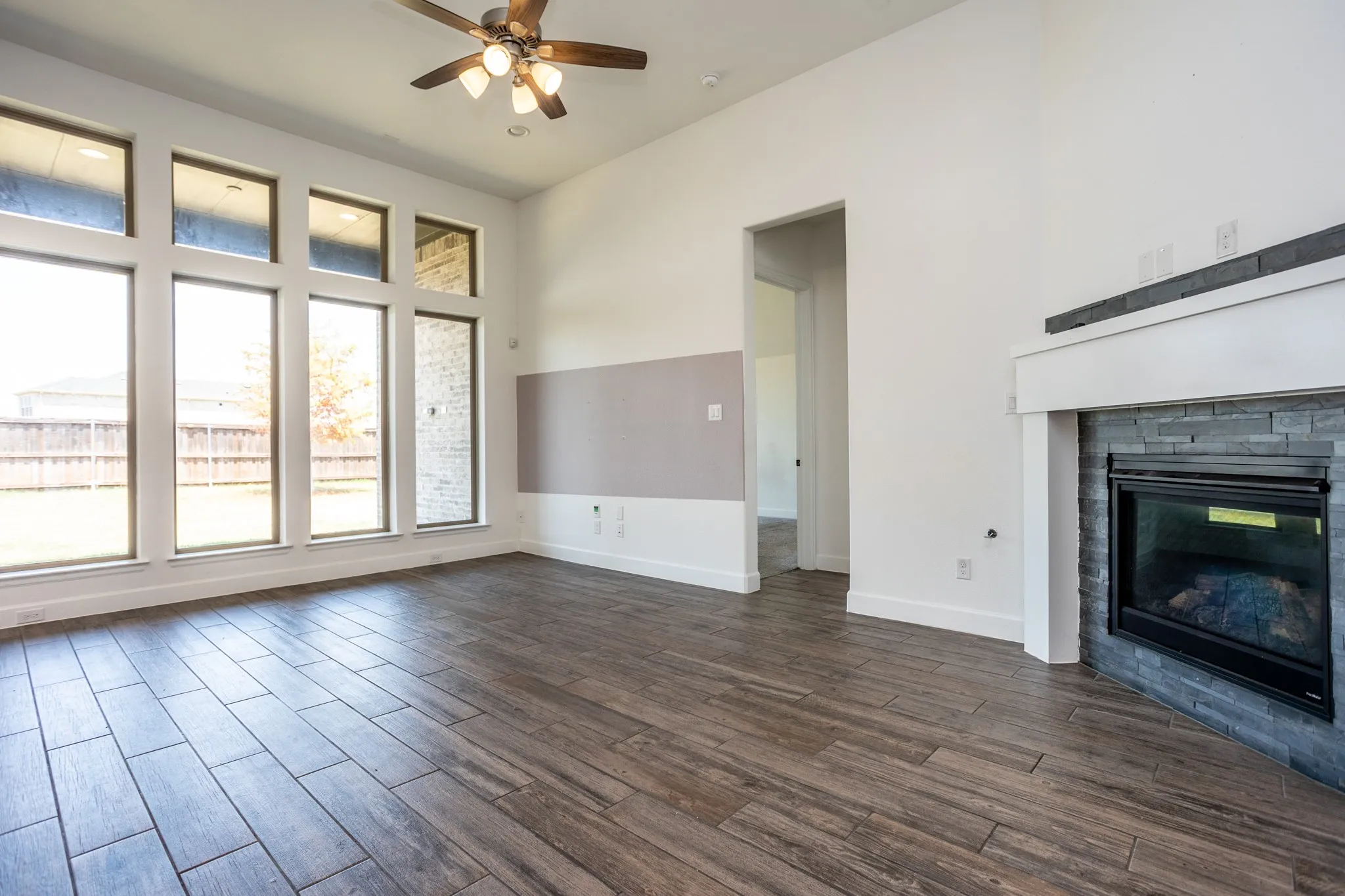 Single Family Residence For Sale in Denton County , 340 Moonvine Drive, Little Elm, Texas 75068, 4 Bedroom, 4 Bathroom, 2 Garage spaces, 2,653 Sqft, built in 2021, mls#21366440, Real Estate Agent in Little Elm, Homes For Sale in Denton county, Homes For Sale in Little Elm, Realtor in Little Elm Texas, Real Estate Brokerage Independent Realty Texas, Luminita Cordes Realtor