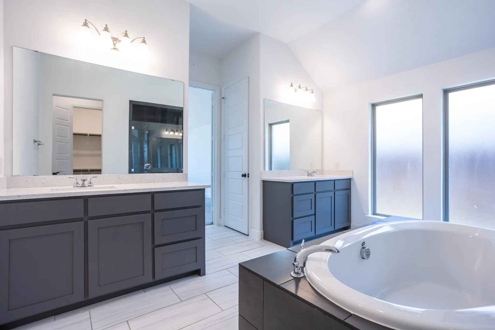 Single Family Residence For Sale in Denton County , 340 Moonvine Drive, Little Elm, Texas 75068, 4 Bedroom, 4 Bathroom, 2 Garage spaces, 2,653 Sqft, built in 2021, mls#21366440, Real Estate Agent in Little Elm, Homes For Sale in Denton county, Homes For Sale in Little Elm, Realtor in Little Elm Texas, Real Estate Brokerage Independent Realty Texas, Luminita Cordes Realtor