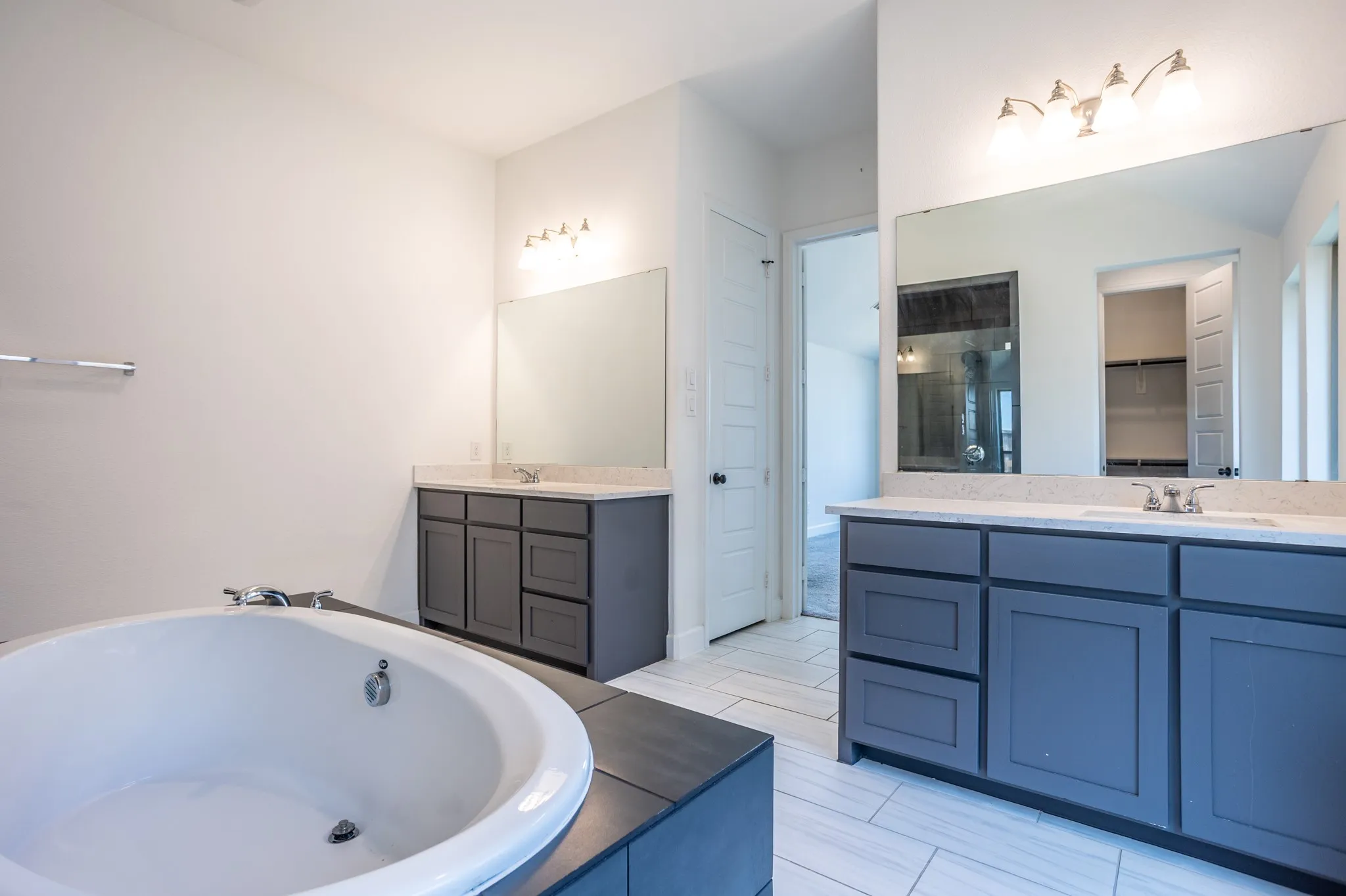 Single Family Residence For Sale in Denton County , 340 Moonvine Drive, Little Elm, Texas 75068, 4 Bedroom, 4 Bathroom, 2 Garage spaces, 2,653 Sqft, built in 2021, mls#21366440, Real Estate Agent in Little Elm, Homes For Sale in Denton county, Homes For Sale in Little Elm, Realtor in Little Elm Texas, Real Estate Brokerage Independent Realty Texas, Luminita Cordes Realtor