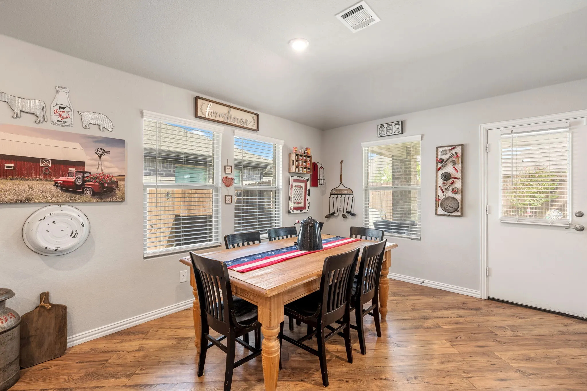 Single Family Residence For Sale in Hunt County , 3254 Mc Callister Way, Royse City, Texas 75189, 4 Bedroom, 3 Bathroom, 2 Garage spaces, 2,078 Sqft, built in 2022, mls#21366259, Real Estate Agent in Royse City, Homes For Sale in Hunt county, Homes For Sale in Royse City, Realtor in Royse City Texas, Real Estate Brokerage Independent Realty Texas, Luminita Cordes Realtor