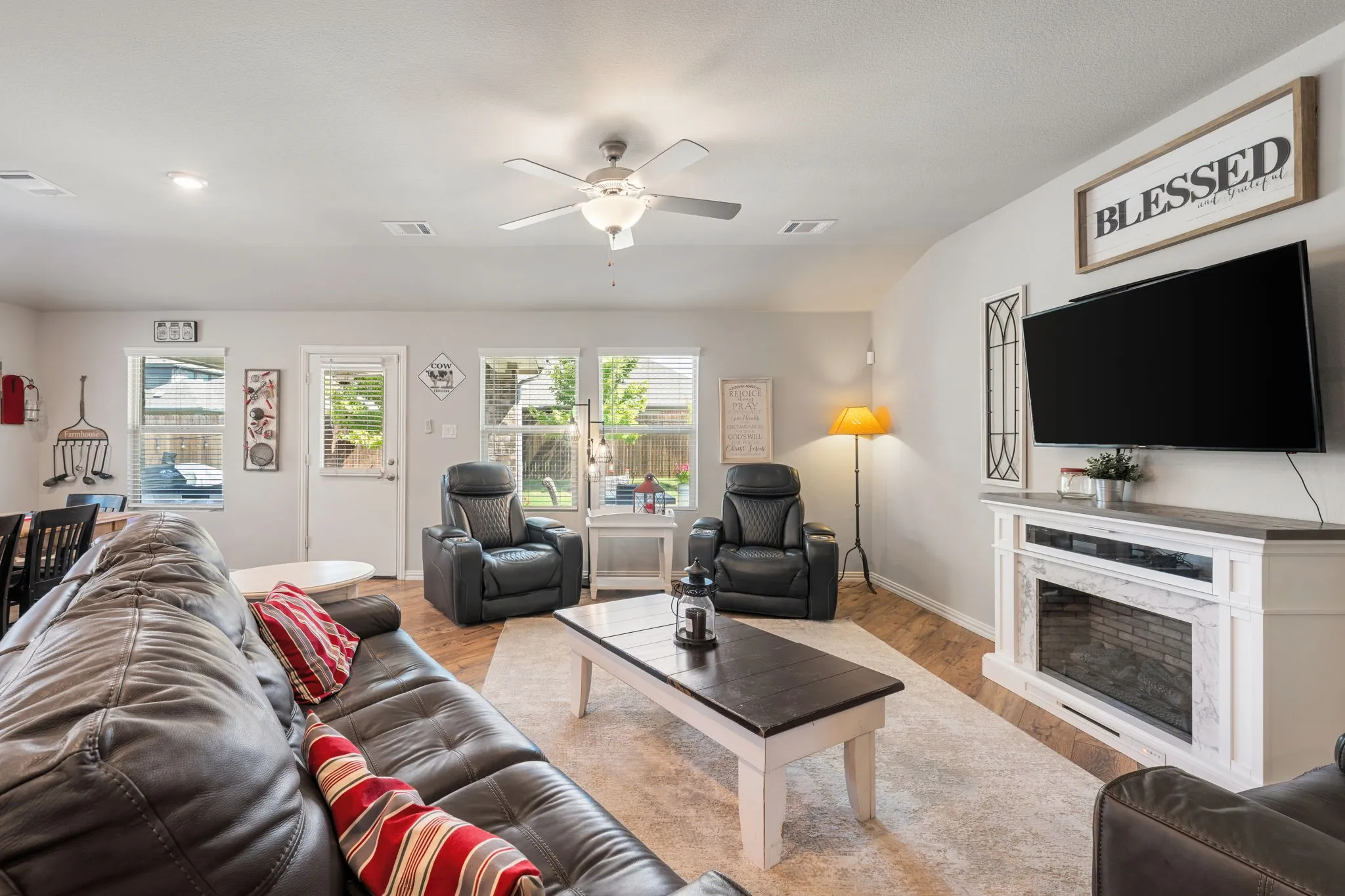 Single Family Residence For Sale in Hunt County , 3254 Mc Callister Way, Royse City, Texas 75189, 4 Bedroom, 3 Bathroom, 2 Garage spaces, 2,078 Sqft, built in 2022, mls#21366259, Real Estate Agent in Royse City, Homes For Sale in Hunt county, Homes For Sale in Royse City, Realtor in Royse City Texas, Real Estate Brokerage Independent Realty Texas, Luminita Cordes Realtor