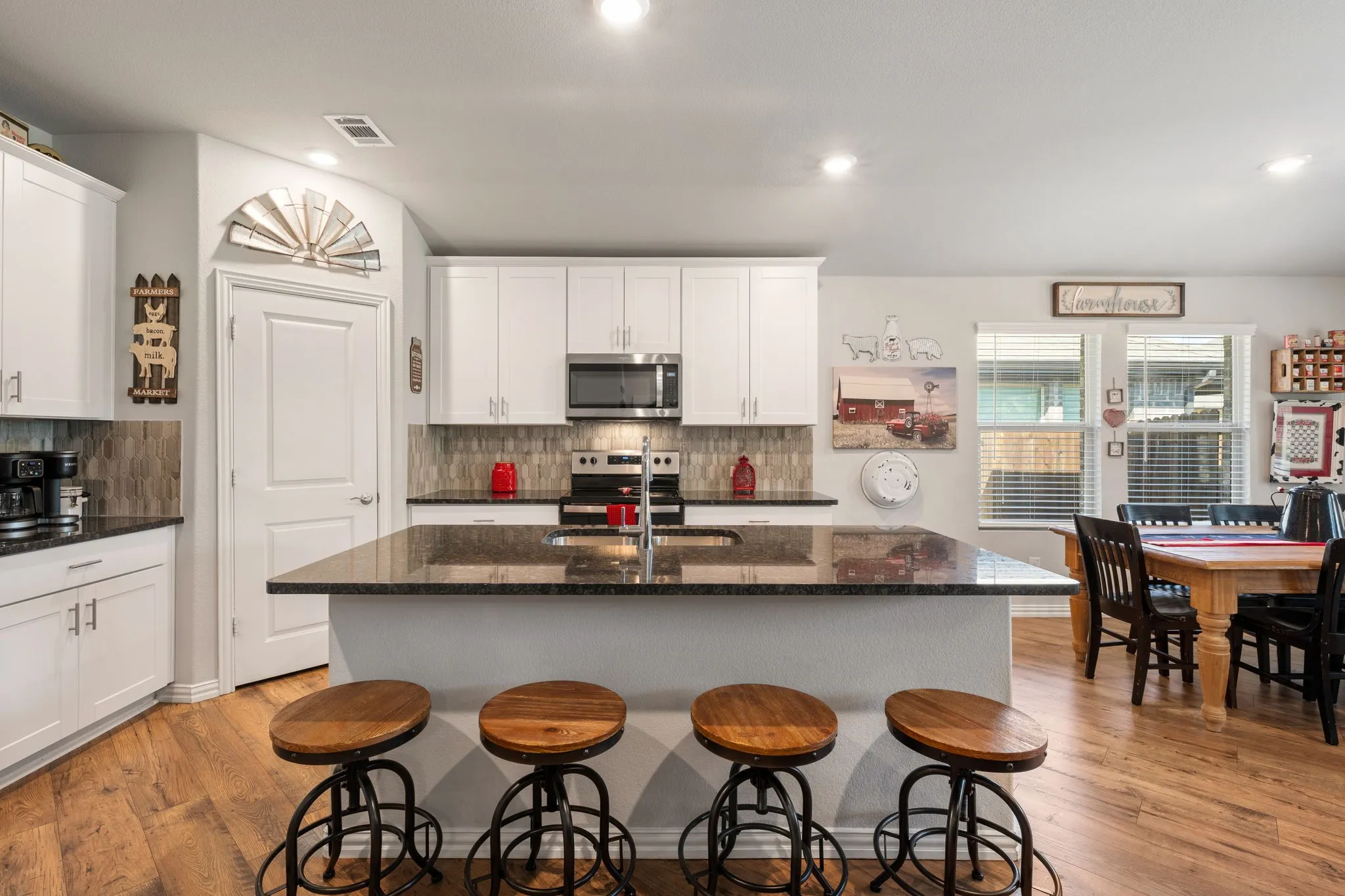 Single Family Residence For Sale in Hunt County , 3254 Mc Callister Way, Royse City, Texas 75189, 4 Bedroom, 3 Bathroom, 2 Garage spaces, 2,078 Sqft, built in 2022, mls#21366259, Real Estate Agent in Royse City, Homes For Sale in Hunt county, Homes For Sale in Royse City, Realtor in Royse City Texas, Real Estate Brokerage Independent Realty Texas, Luminita Cordes Realtor