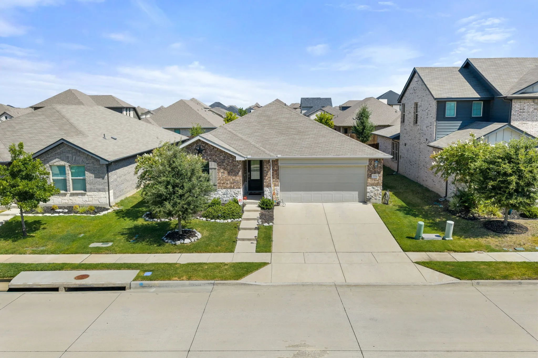 Single Family Residence For Sale in Hunt County , 3254 Mc Callister Way, Royse City, Texas 75189, 4 Bedroom, 3 Bathroom, 2 Garage spaces, 2,078 Sqft, built in 2022, mls#21366259, Real Estate Agent in Royse City, Homes For Sale in Hunt county, Homes For Sale in Royse City, Realtor in Royse City Texas, Real Estate Brokerage Independent Realty Texas, Luminita Cordes Realtor
