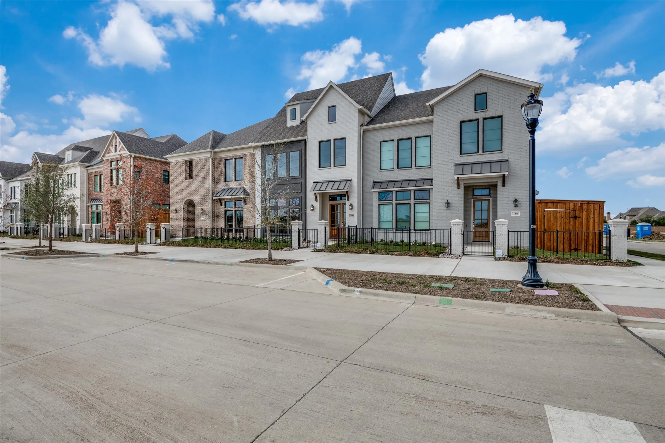 Townhouse For Rent in Denton County , 11881 Brubaker Drive, Frisco, Texas 75033, 2 Bedroom, 3 Bathroom, 2 Garage spaces, 2,274 Sqft, built in 2023, mls#21365825, Real Estate Agent in Frisco, Homes For Rent in Denton county, Homes For Rent in Frisco, Realtor in Frisco Texas, Real Estate Brokerage Independent Realty Texas, Luminita Cordes Realtor