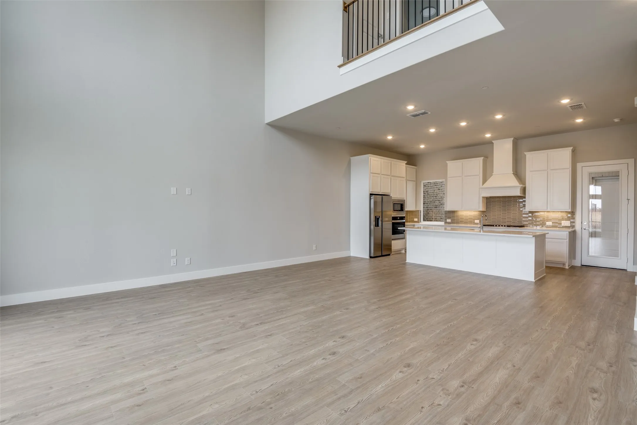 Townhouse For Rent in Denton County , 11881 Brubaker Drive, Frisco, Texas 75033, 2 Bedroom, 3 Bathroom, 2 Garage spaces, 2,274 Sqft, built in 2023, mls#21365825, Real Estate Agent in Frisco, Homes For Rent in Denton county, Homes For Rent in Frisco, Realtor in Frisco Texas, Real Estate Brokerage Independent Realty Texas, Luminita Cordes Realtor