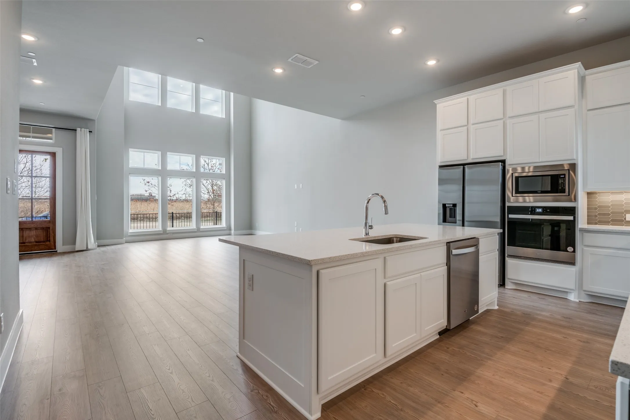Townhouse For Rent in Denton County , 11881 Brubaker Drive, Frisco, Texas 75033, 2 Bedroom, 3 Bathroom, 2 Garage spaces, 2,274 Sqft, built in 2023, mls#21365825, Real Estate Agent in Frisco, Homes For Rent in Denton county, Homes For Rent in Frisco, Realtor in Frisco Texas, Real Estate Brokerage Independent Realty Texas, Luminita Cordes Realtor