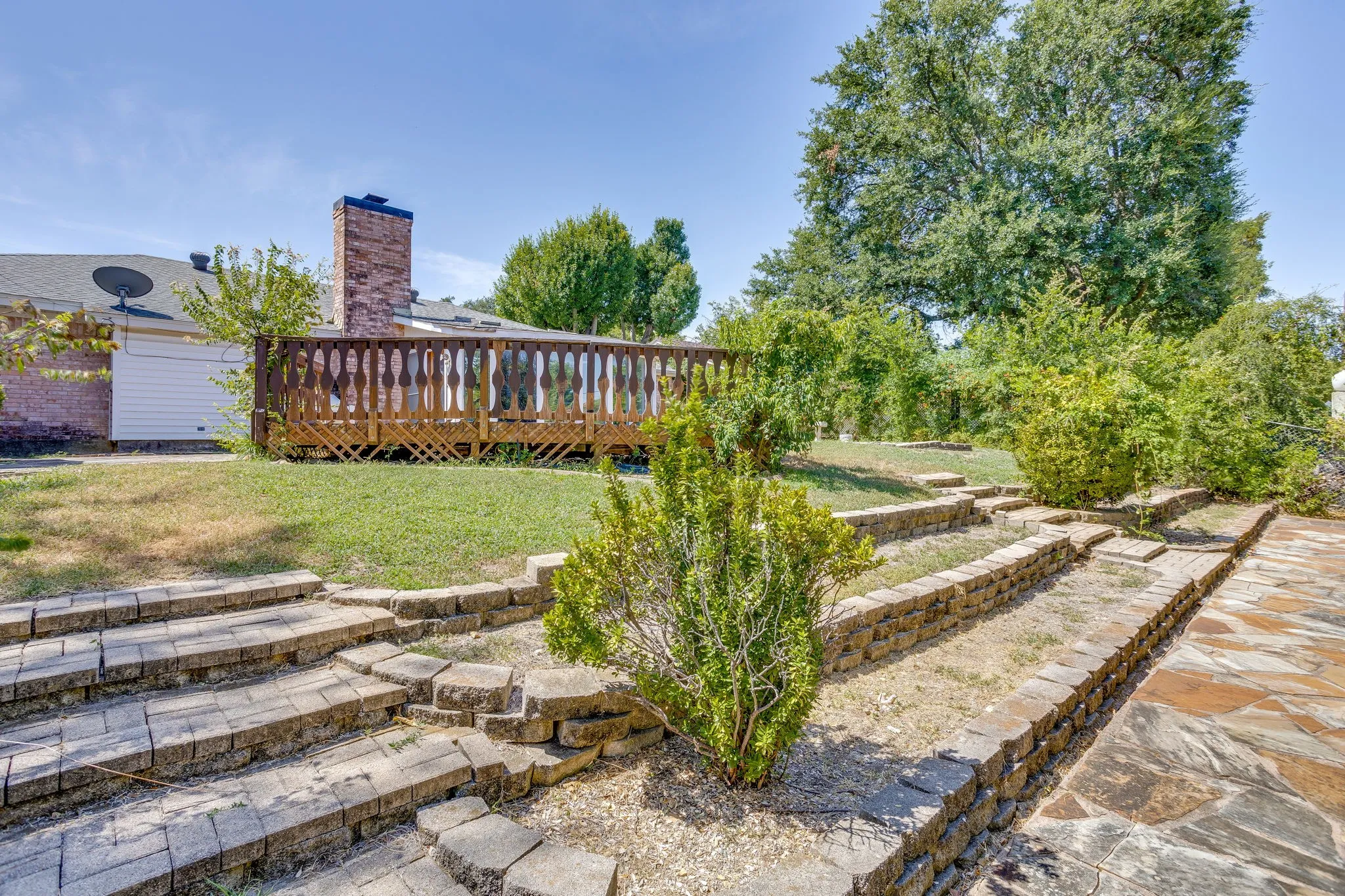 Single Family Residence For Sale in Tarrant County , 1312 Marlborough Drive, Fort Worth, Texas 76134, 3 Bedroom, 2 Bathroom, 2 Garage spaces, 1,880 Sqft, built in 1971, mls#21363942, Real Estate Agent in Fort Worth, Homes For Sale in Tarrant county, Homes For Sale in Fort Worth, Realtor in Fort Worth Texas, Real Estate Brokerage Independent Realty Texas, Luminita Cordes Realtor