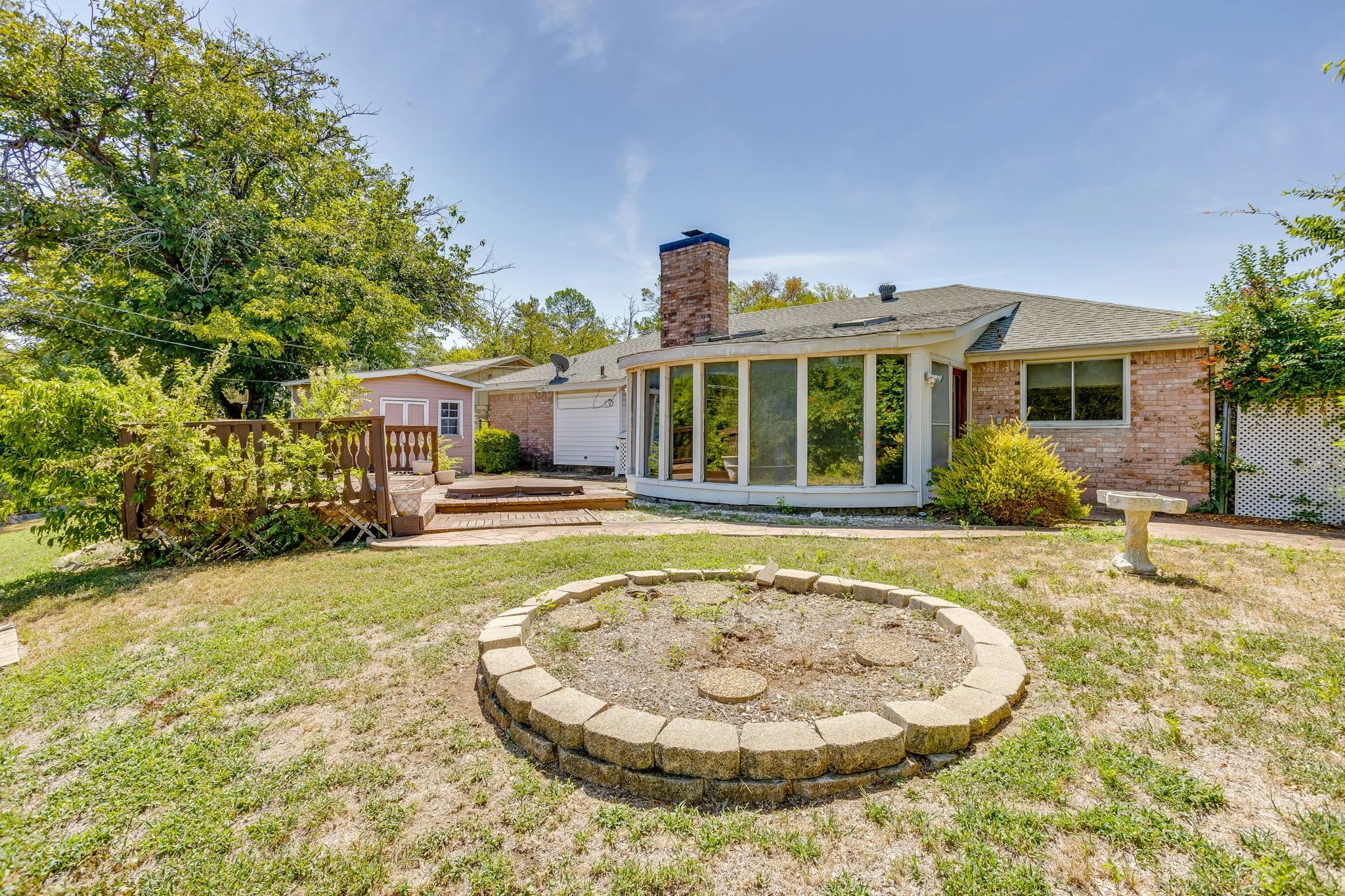 Single Family Residence For Sale in Tarrant County , 1312 Marlborough Drive, Fort Worth, Texas 76134, 3 Bedroom, 2 Bathroom, 2 Garage spaces, 1,880 Sqft, built in 1971, mls#21363942, Real Estate Agent in Fort Worth, Homes For Sale in Tarrant county, Homes For Sale in Fort Worth, Realtor in Fort Worth Texas, Real Estate Brokerage Independent Realty Texas, Luminita Cordes Realtor