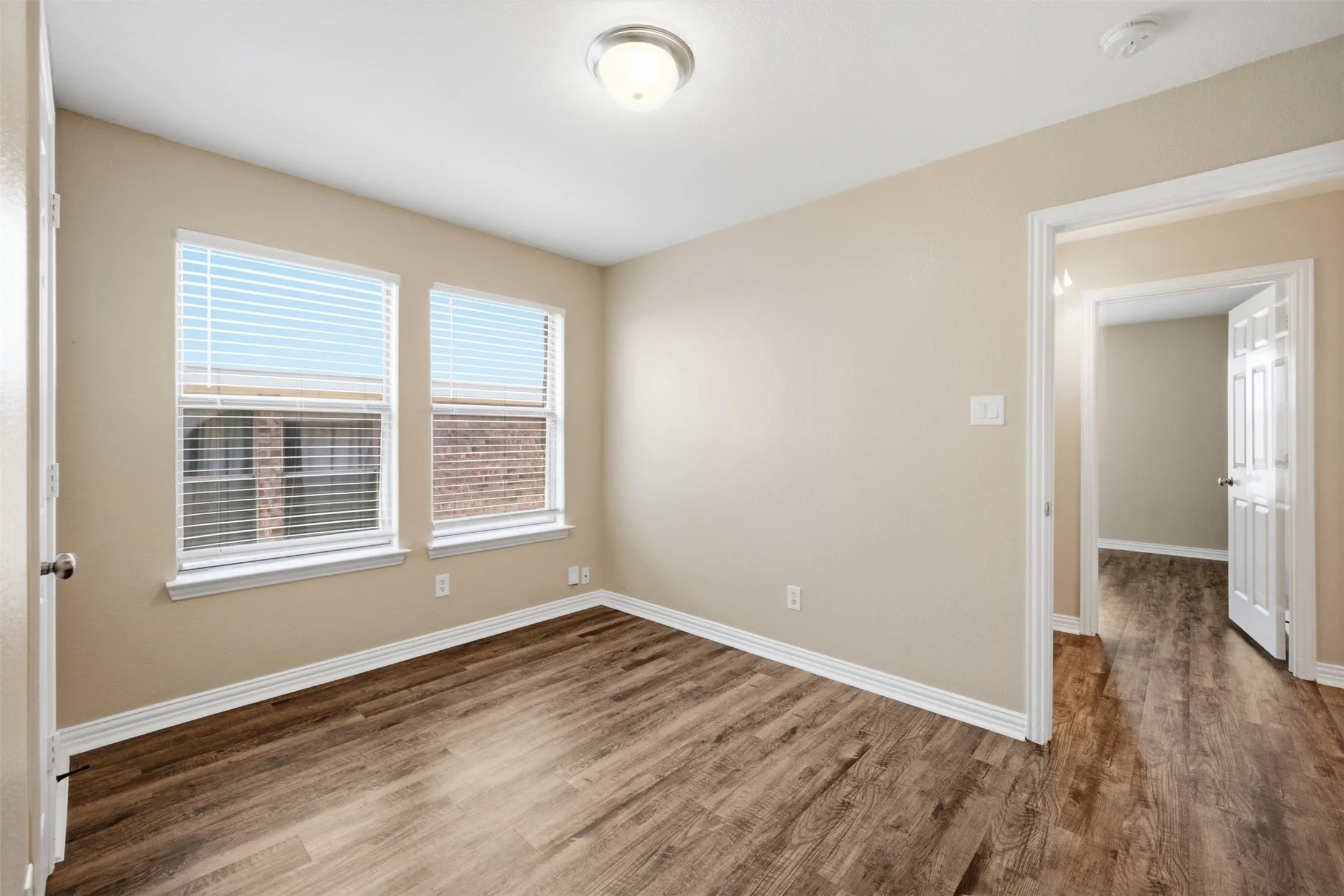 Duplex For Rent in Tarrant County , 3116 S Cherry Lane, Fort Worth, Texas 76116, 3 Bedroom, 2 Bathroom, 1 Garage spaces, 1,151 Sqft, built in 2006, mls#21364437, Real Estate Agent in Fort Worth, Homes For Rent in Tarrant county, Homes For Rent in Fort Worth, Realtor in Fort Worth Texas, Real Estate Brokerage Independent Realty Texas, Luminita Cordes Realtor