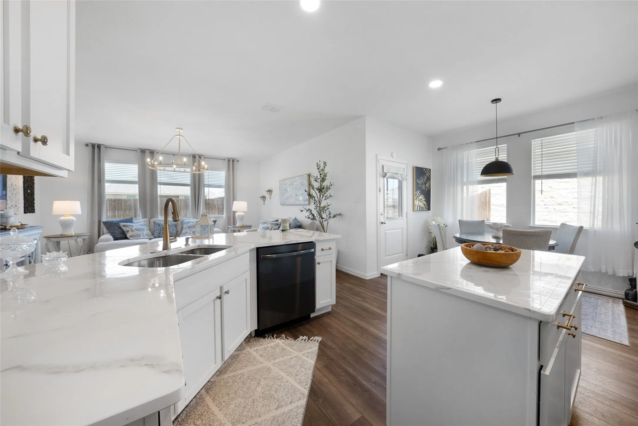 Single Family Residence For Rent in Collin County , 5222 Fallenstone Way, Princeton, Texas 75407, 4 Bedroom, 2 Bathroom, 2 Garage spaces, 1,994 Sqft, built in 2021, mls#21360421, Real Estate Agent in Princeton, Homes For Rent in Collin county, Homes For Rent in Princeton, Realtor in Princeton Texas, Real Estate Brokerage Independent Realty Texas, Luminita Cordes Realtor