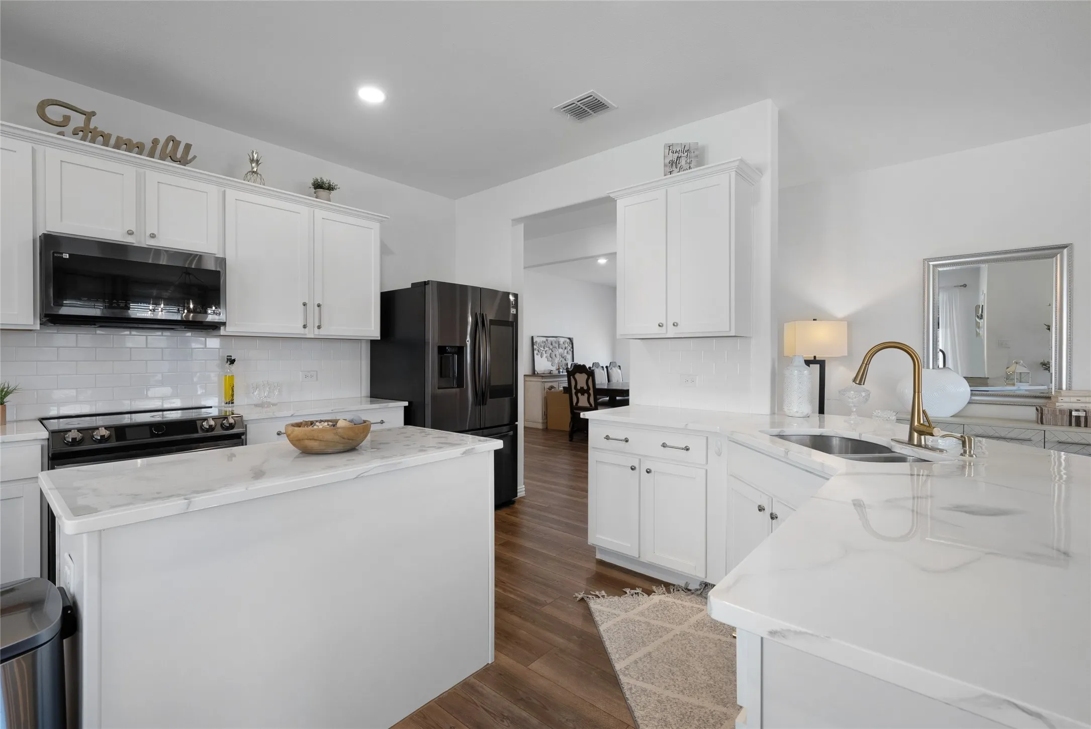 Single Family Residence For Rent in Collin County , 5222 Fallenstone Way, Princeton, Texas 75407, 4 Bedroom, 2 Bathroom, 2 Garage spaces, 1,994 Sqft, built in 2021, mls#21360421, Real Estate Agent in Princeton, Homes For Rent in Collin county, Homes For Rent in Princeton, Realtor in Princeton Texas, Real Estate Brokerage Independent Realty Texas, Luminita Cordes Realtor