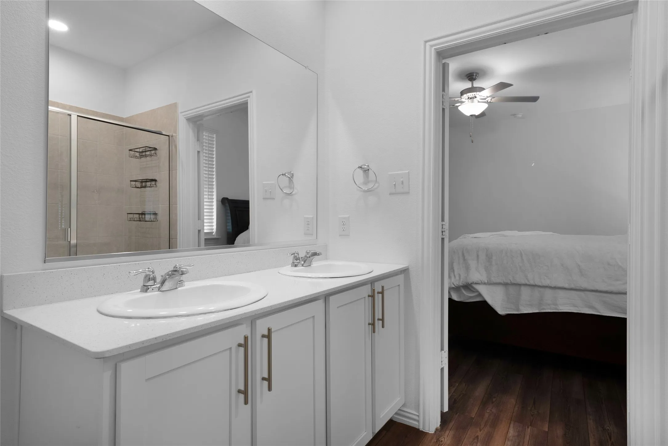 Single Family Residence For Rent in Collin County , 5222 Fallenstone Way, Princeton, Texas 75407, 4 Bedroom, 2 Bathroom, 2 Garage spaces, 1,994 Sqft, built in 2021, mls#21360421, Real Estate Agent in Princeton, Homes For Rent in Collin county, Homes For Rent in Princeton, Realtor in Princeton Texas, Real Estate Brokerage Independent Realty Texas, Luminita Cordes Realtor