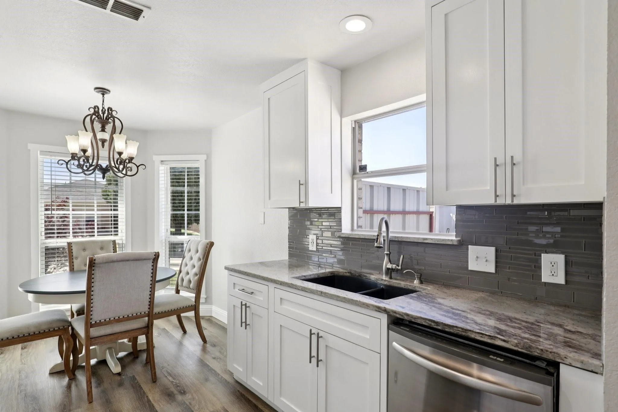 Single Family Residence For Sale in Tarrant County , 767 Deauville Circle E, Fort Worth, Texas 76108, 3 Bedroom, 2 Bathroom, 2 Garage spaces, 1,228 Sqft, built in 1999, mls#21366491, Real Estate Agent in Fort Worth, Homes For Sale in Tarrant county, Homes For Sale in Fort Worth, Realtor in Fort Worth Texas, Real Estate Brokerage Independent Realty Texas, Luminita Cordes Realtor