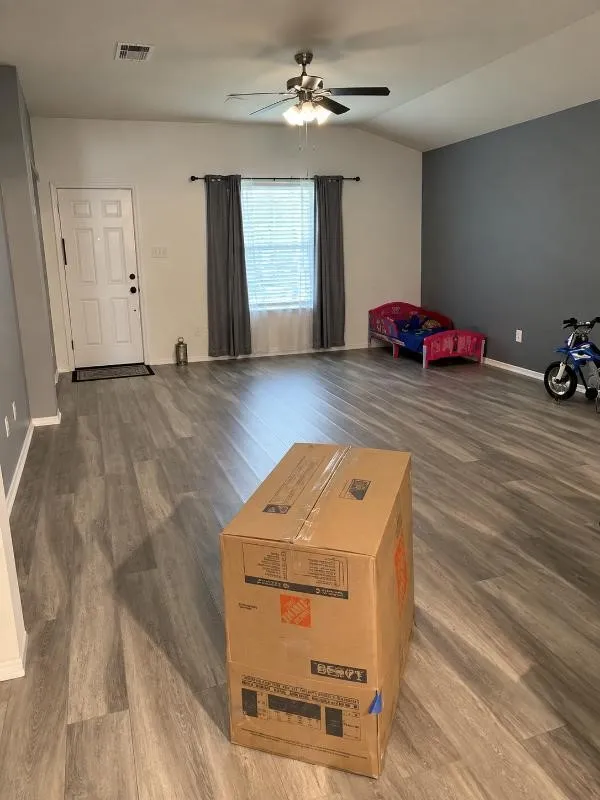 Single Family Residence For Sale in Mc Lennan County , 11324 Gulch Drive, Waco, Texas 76655, 3 Bedroom, 2 Bathroom, 1 Garage spaces, 1,764 Sqft, built in 2019, mls#21366288, Real Estate Agent in Waco, Homes For Sale in Mc Lennan county, Homes For Sale in Waco, Realtor in Waco Texas, Real Estate Brokerage Independent Realty Texas, Luminita Cordes Realtor