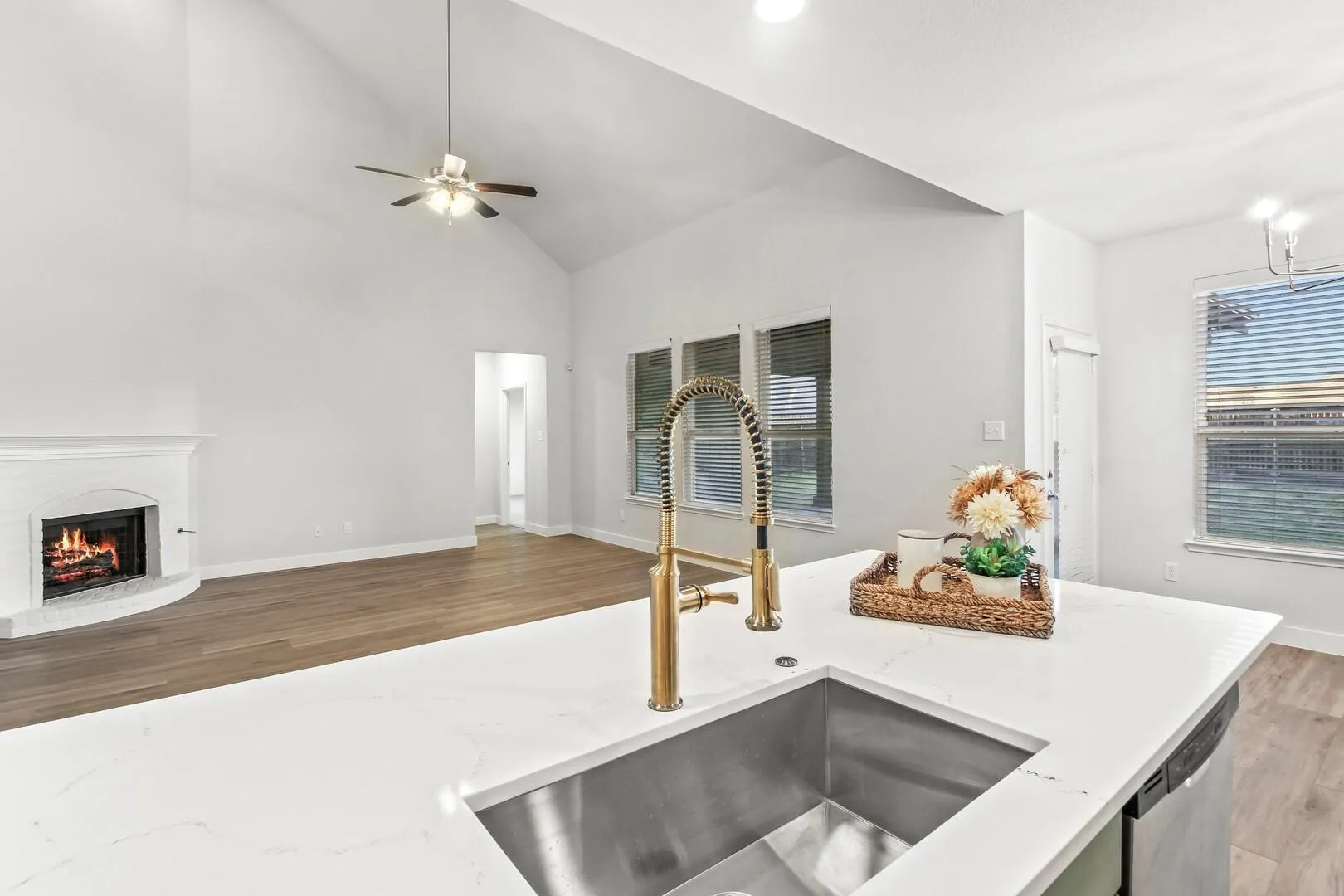 Single Family Residence For Rent in Collin County , 4408 Switchgrass Street, Celina, Texas 75009, 5 Bedroom, 3 Bathroom, 3 Garage spaces, 3,128 Sqft, built in 2015, mls#21354853, Real Estate Agent in Celina, Homes For Rent in Collin county, Homes For Rent in Celina, Realtor in Celina Texas, Real Estate Brokerage Independent Realty Texas, Luminita Cordes Realtor